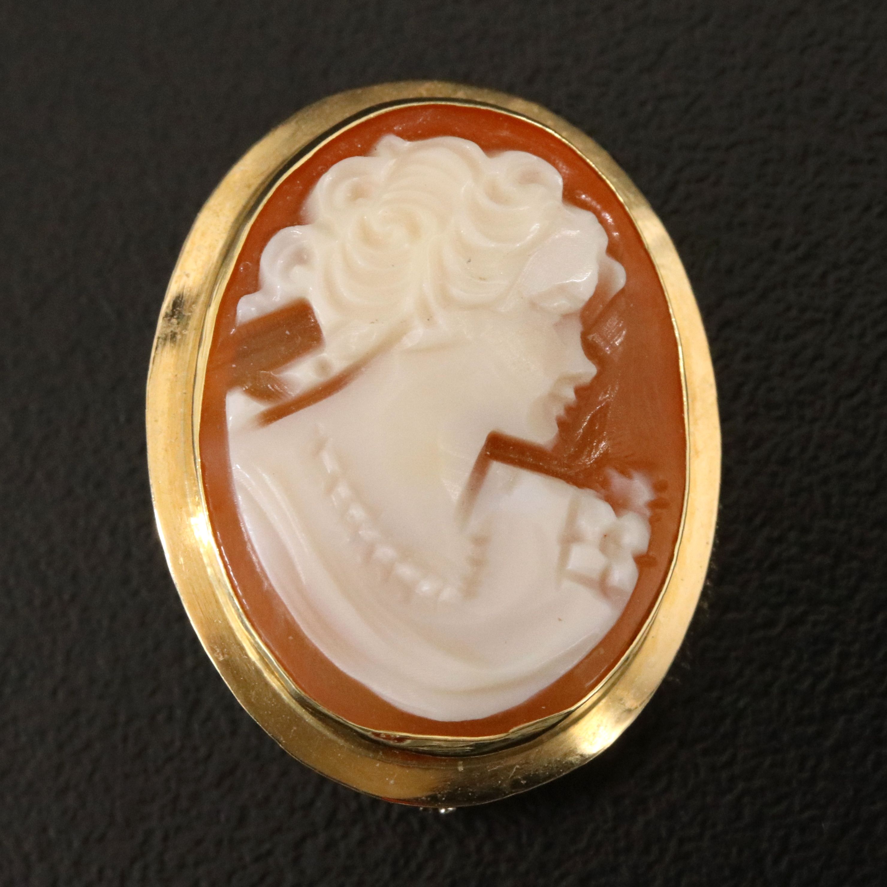 Italian 18K Shell Cameo Brooch