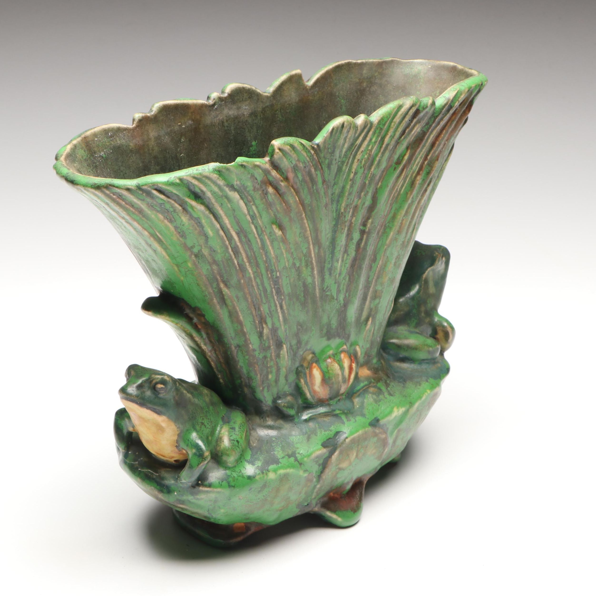 Weller Pottery Coppertone Frog Base Fan Vase