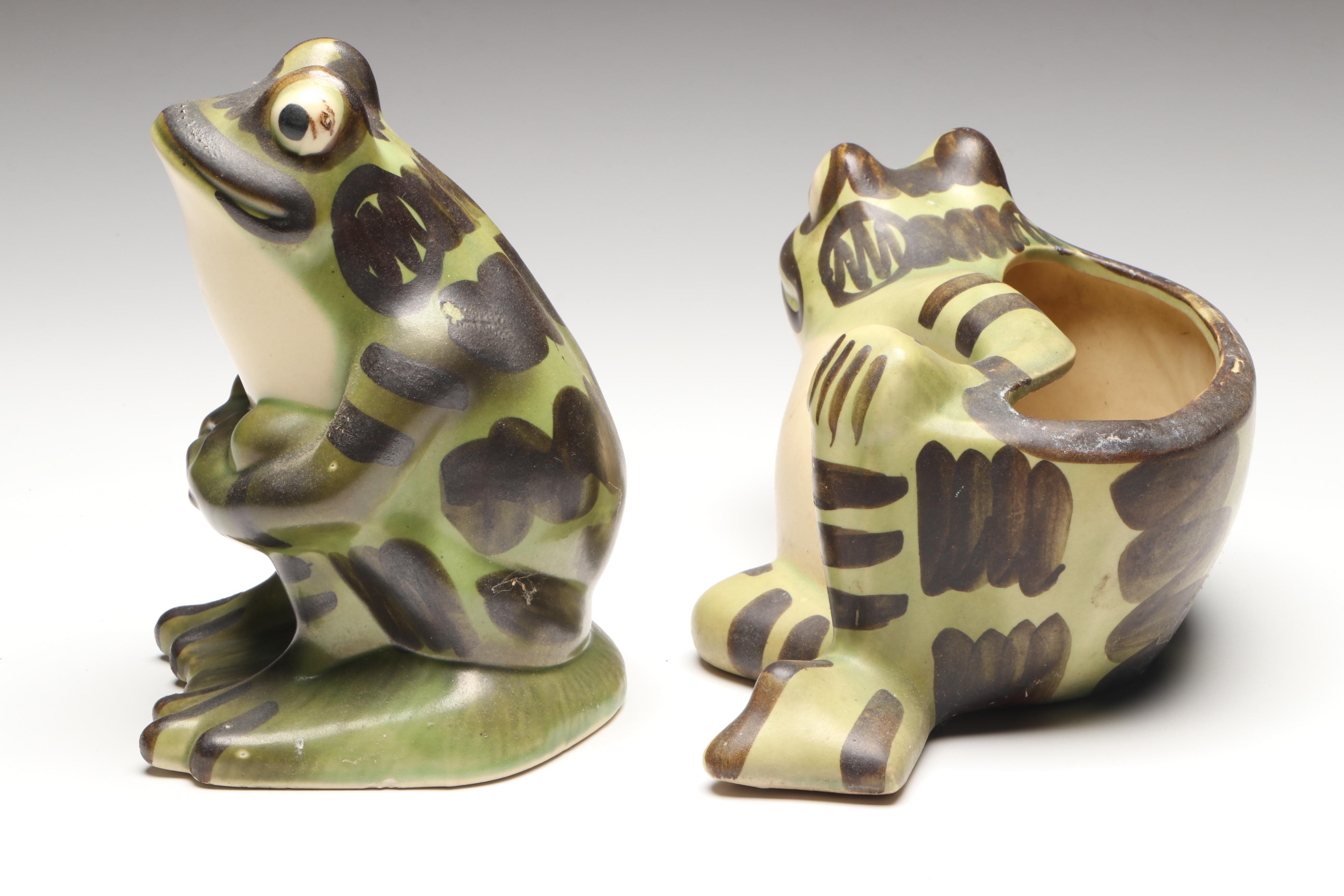 Brush McCoy Pottery Reclining Frog Planter with Sitting Frog Figure