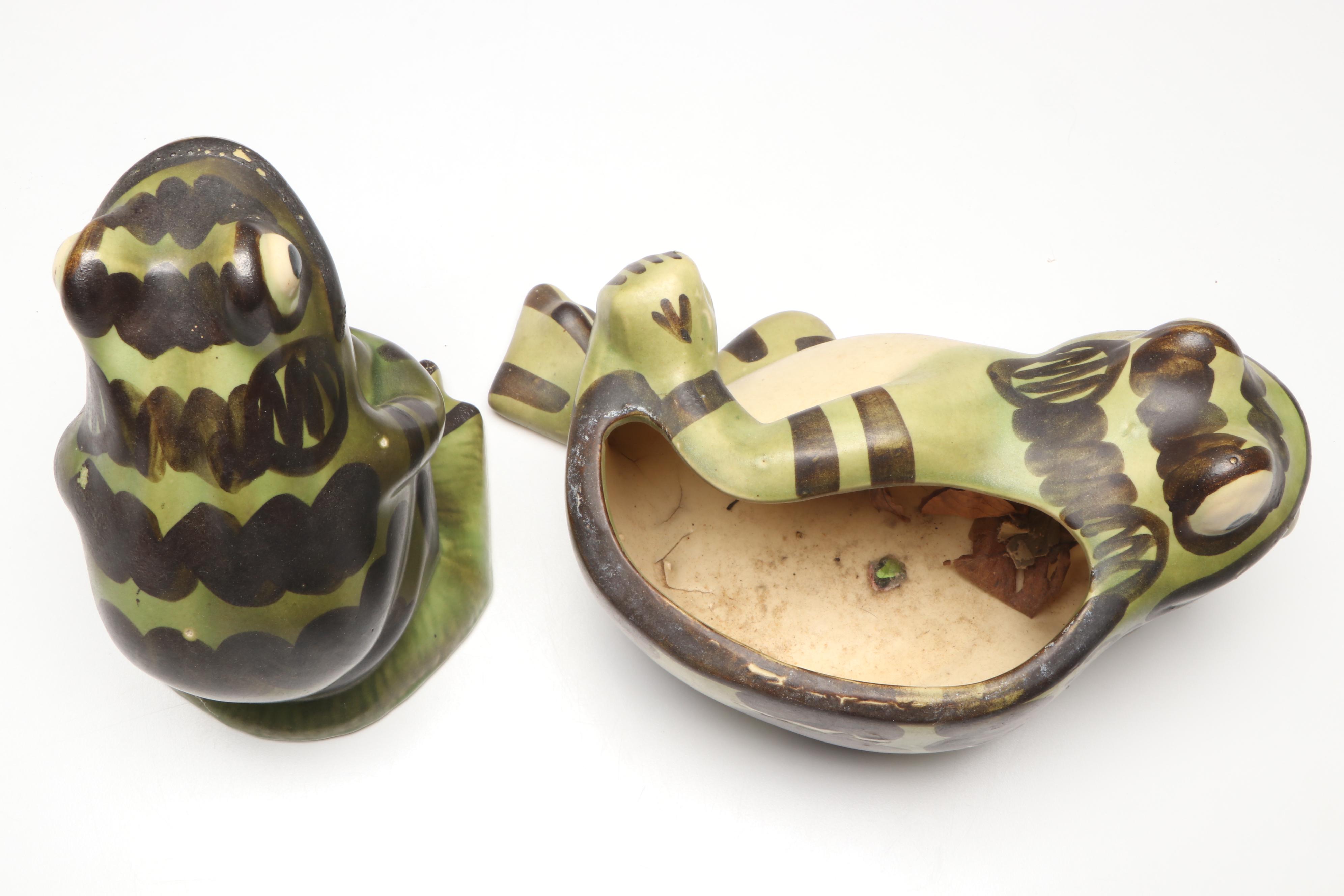 Brush McCoy Pottery Reclining Frog Planter with Sitting Frog Figure