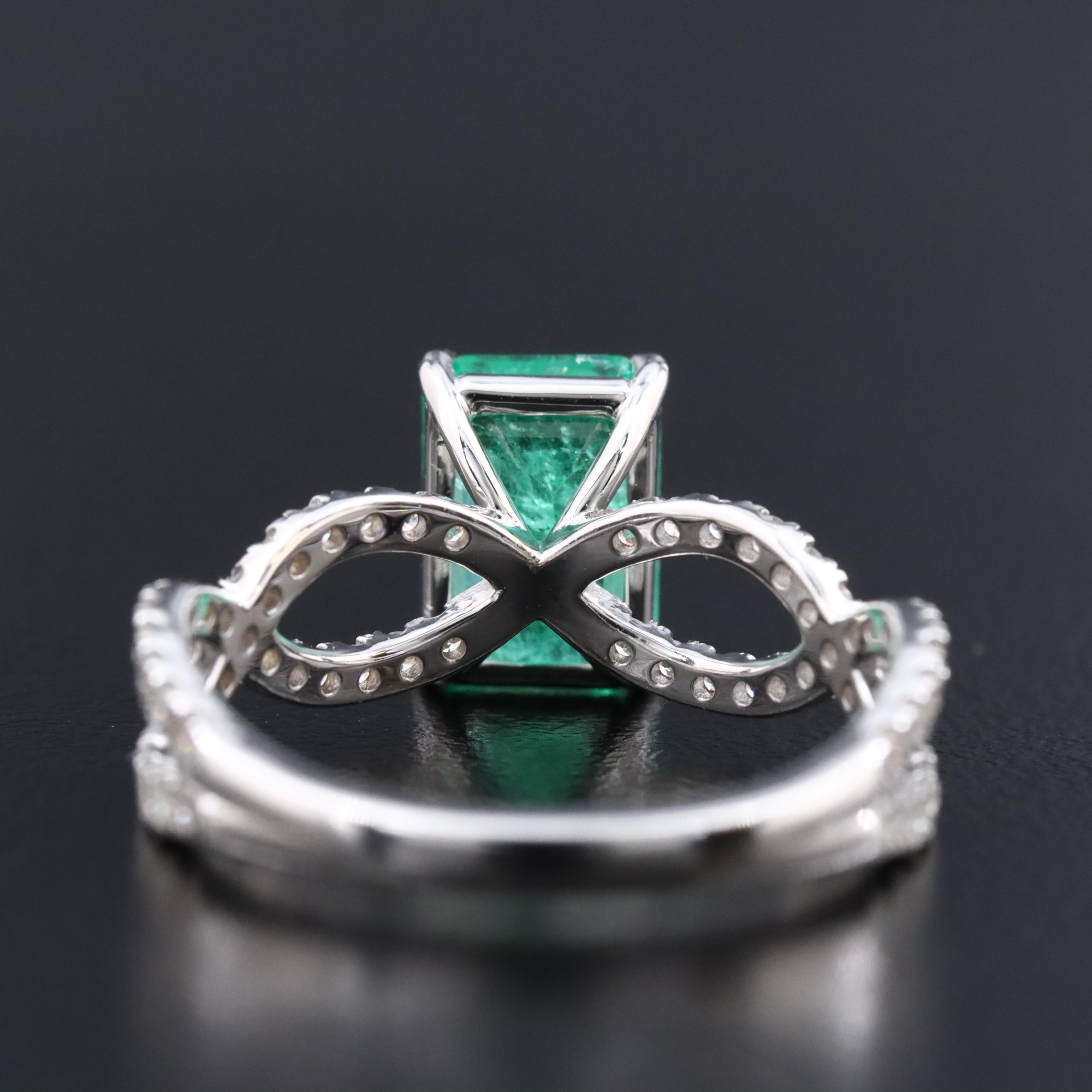 18K 1.82 CT Emerald and Diamond Ring
