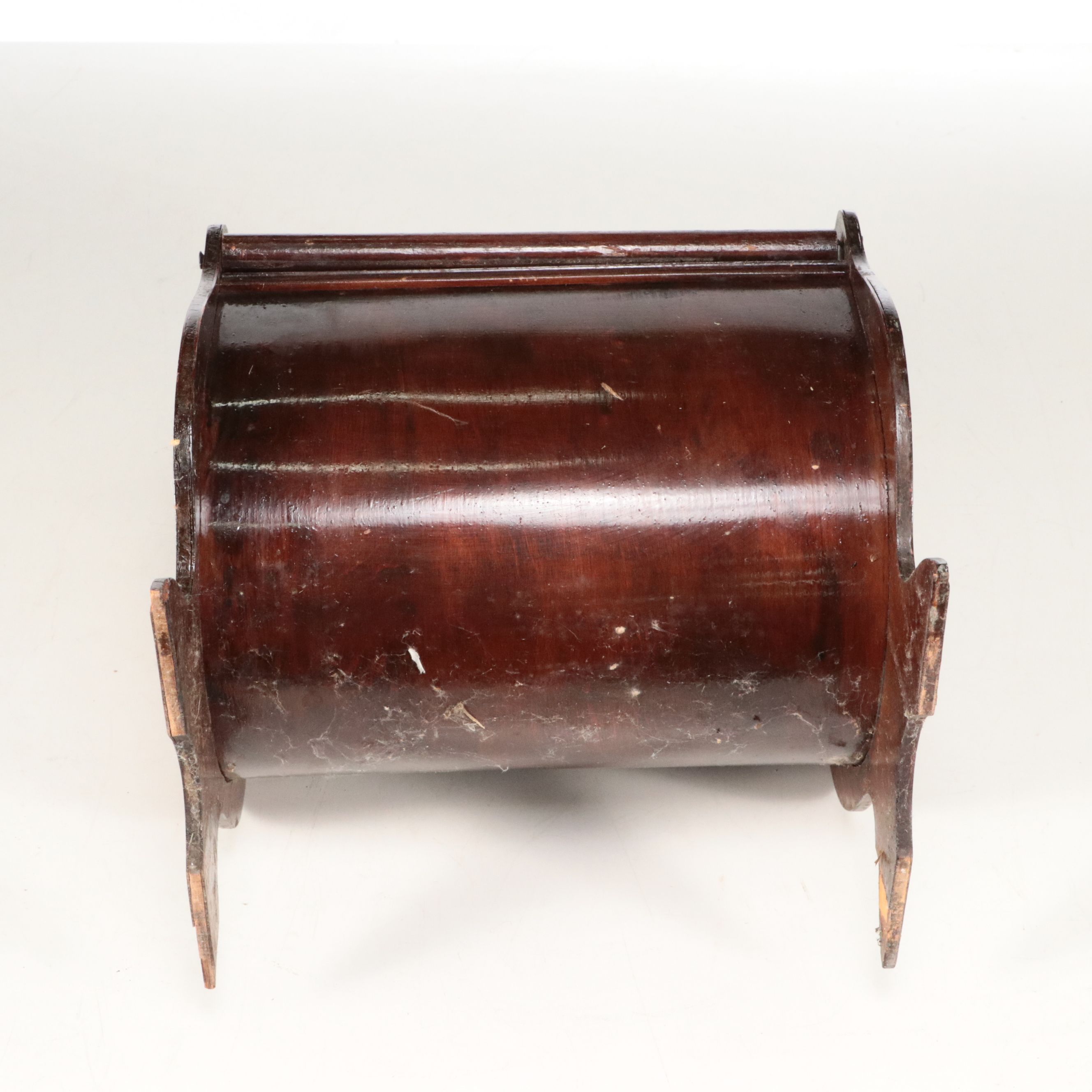 Victorian Style Plate Display Wooden Wall Shelf with Handled Sewing Box