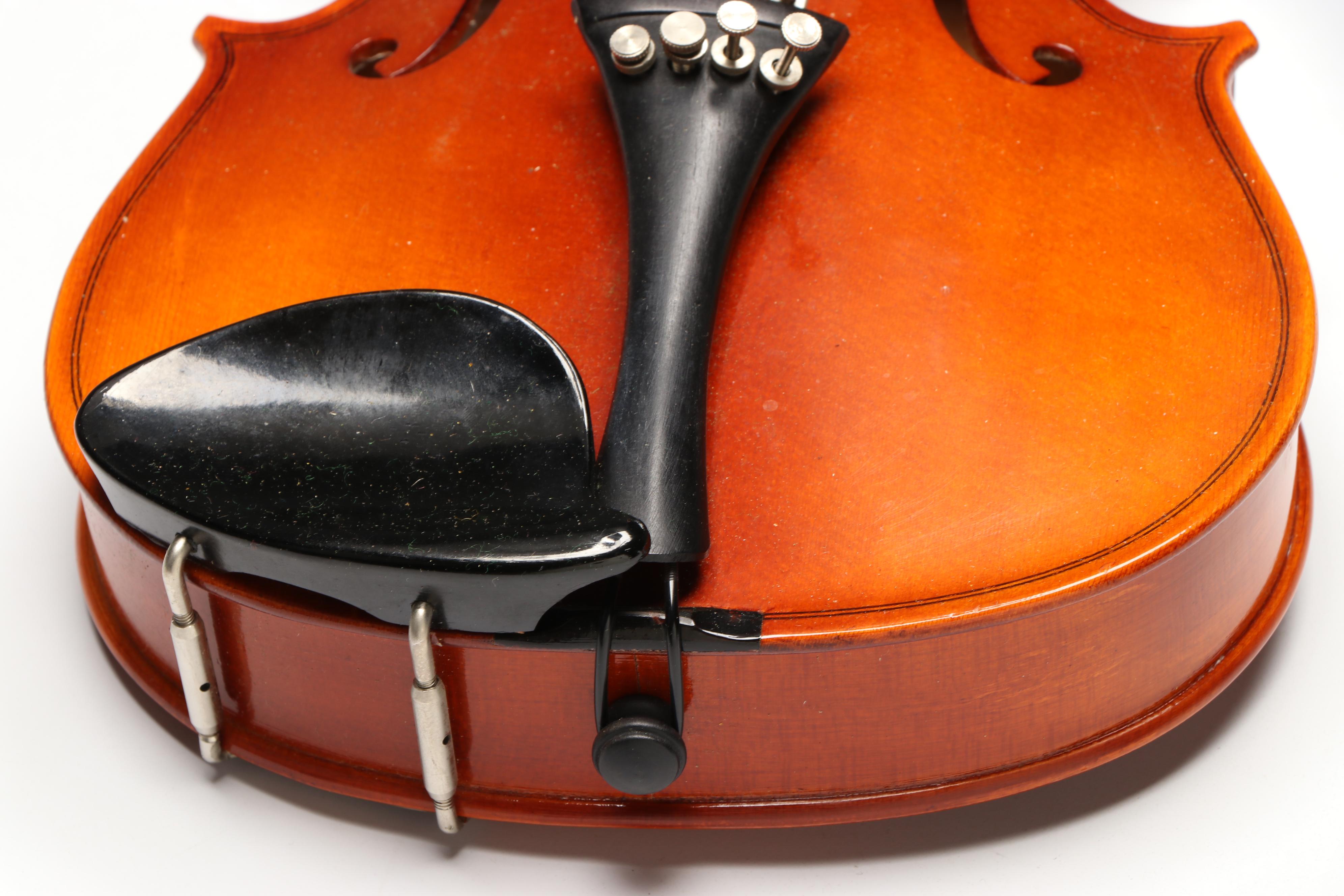 Heinrich Schultz 3/4 Violin and Bow with Tolex Hardside Case