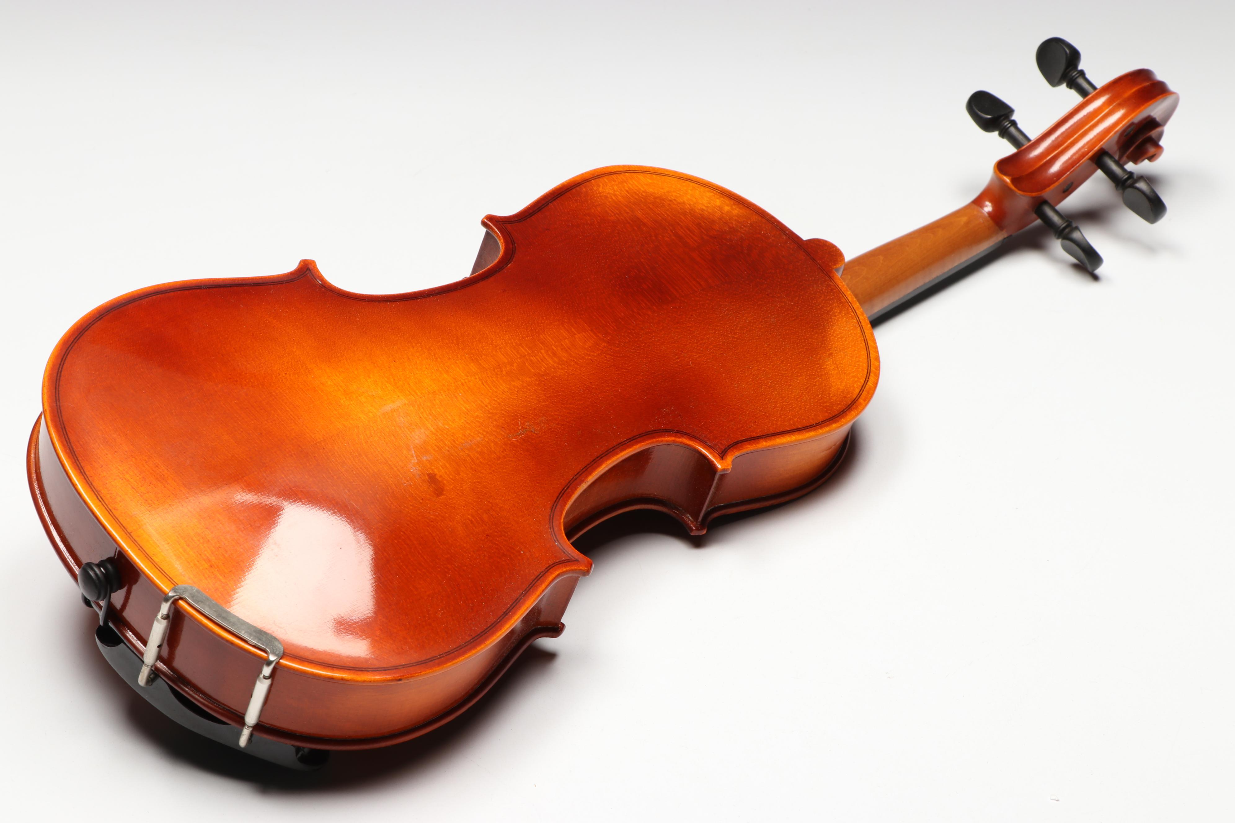 Heinrich Schultz 3/4 Violin and Bow with Tolex Hardside Case