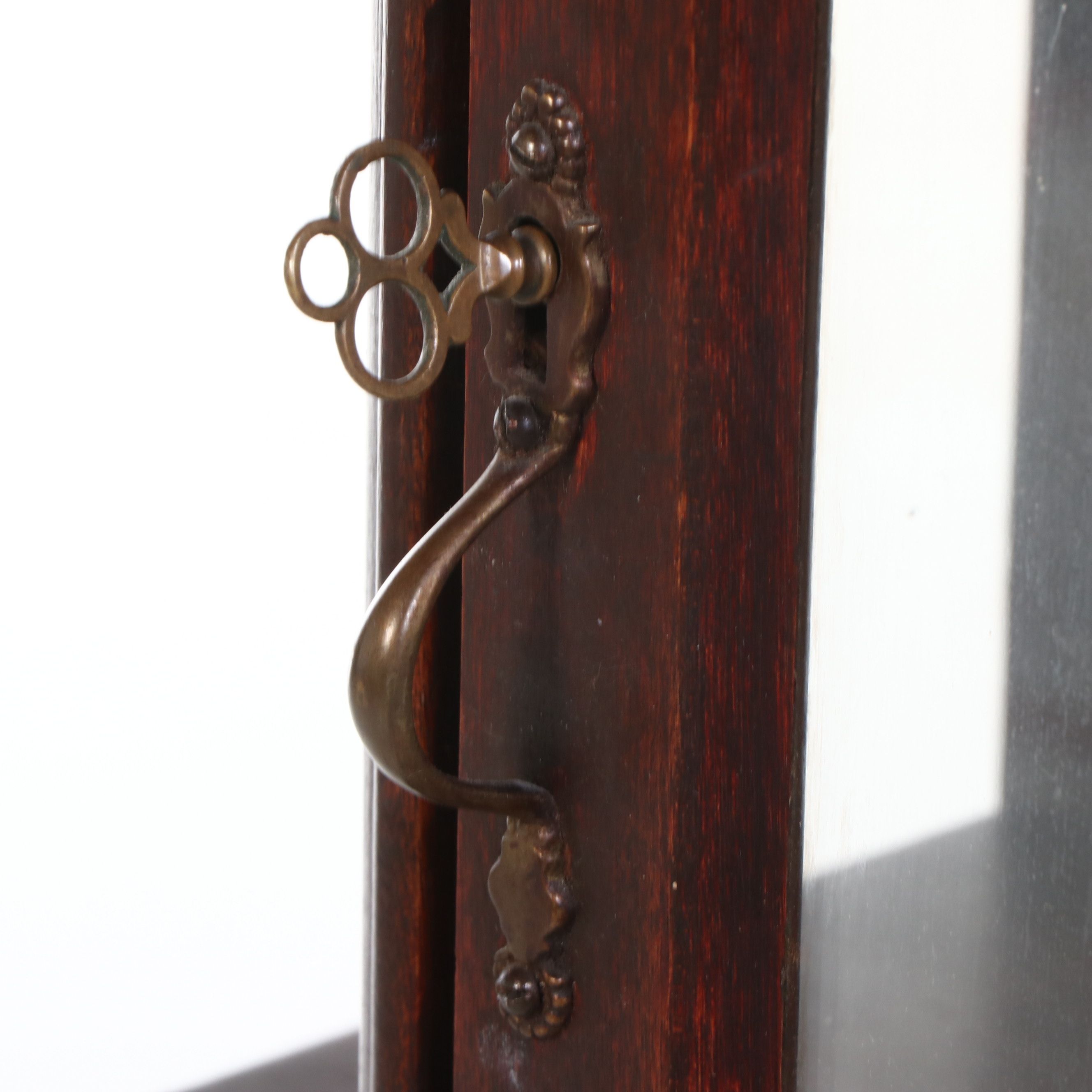 Late Victorian Étagère Cabinet, Early 20th Century