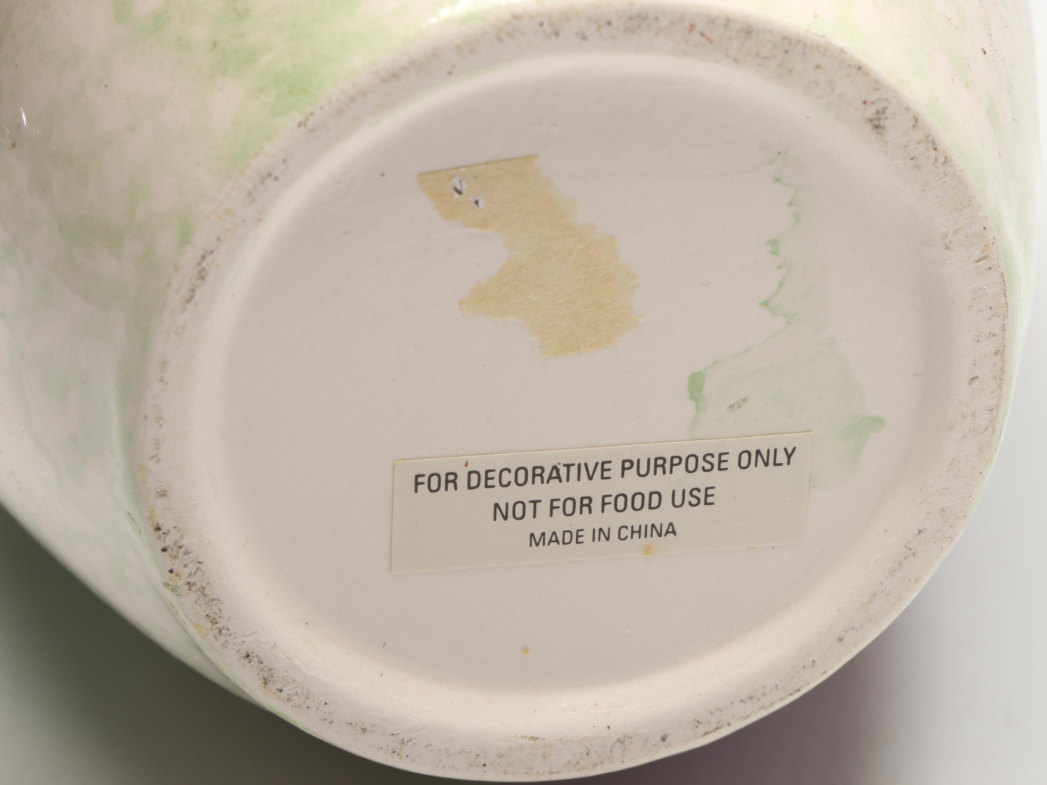 Chinese Hand-Painted Wisteria Blooms Ceramic Vase and Matching Pitcher