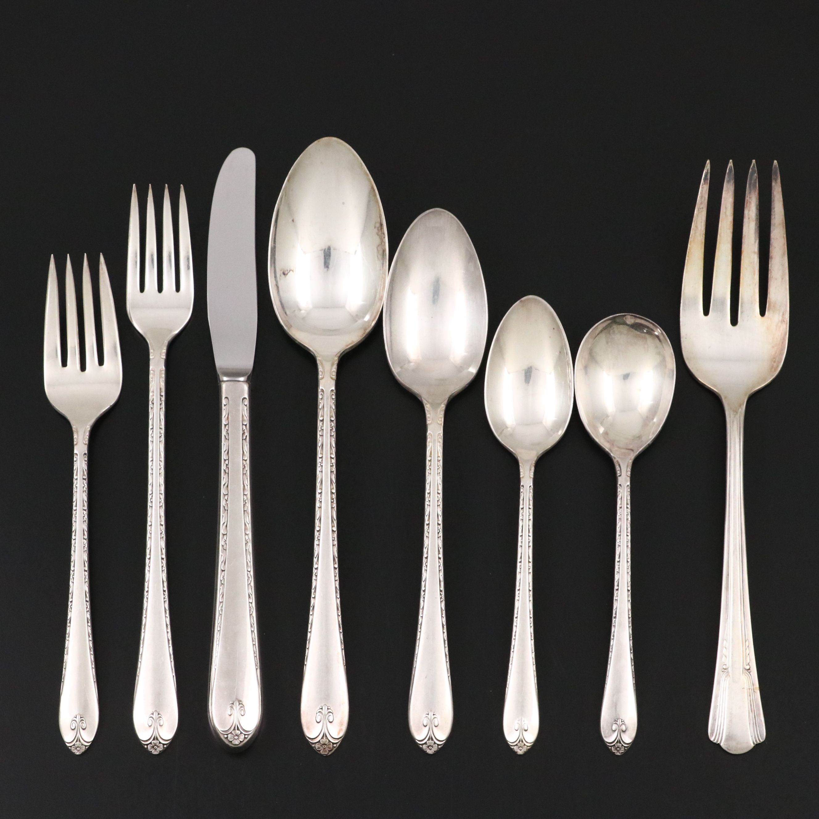 International "Exquisite" Silver Plate Flatware