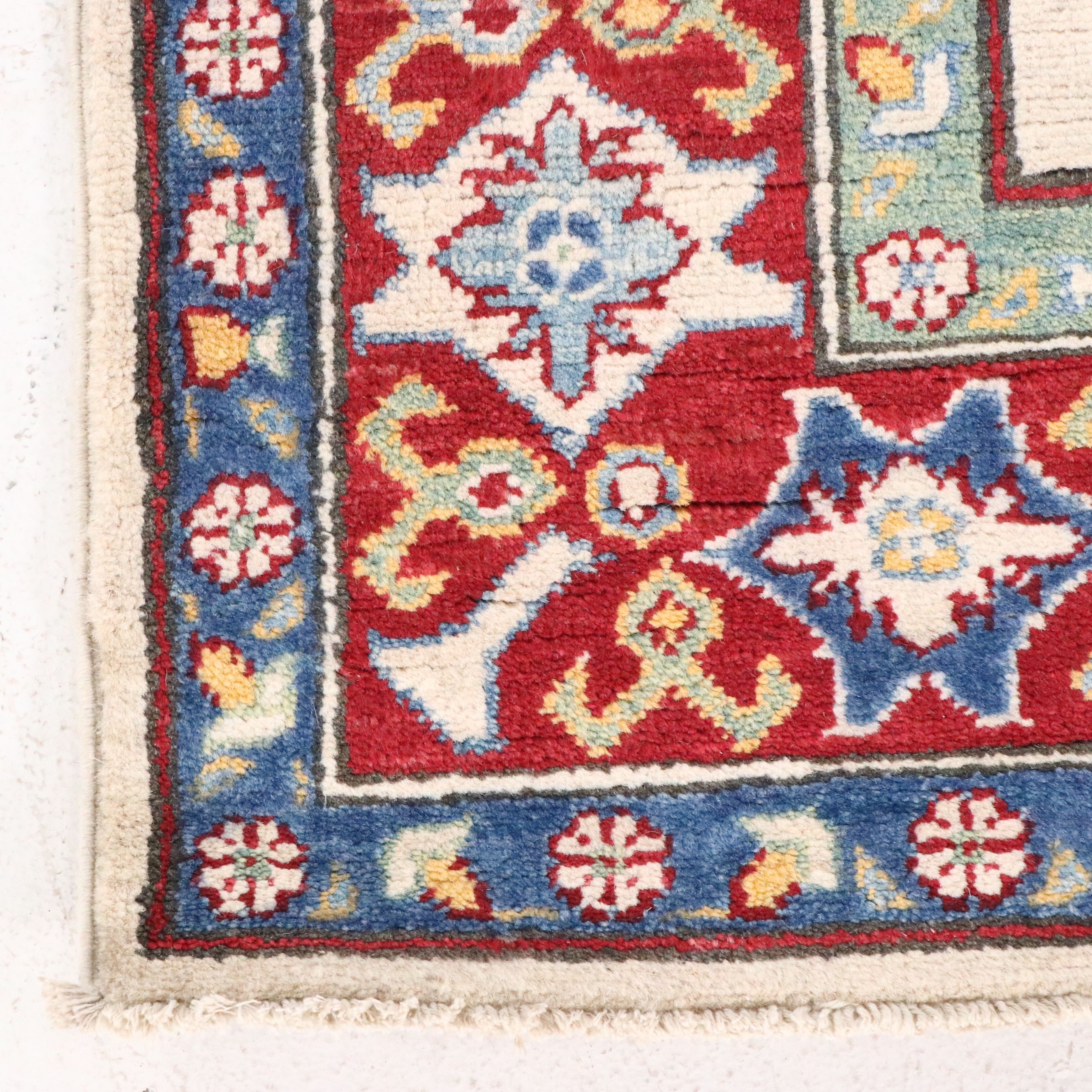 4'11 x 6'10 Hand-Knotted Pakistani Kazak Area Rug