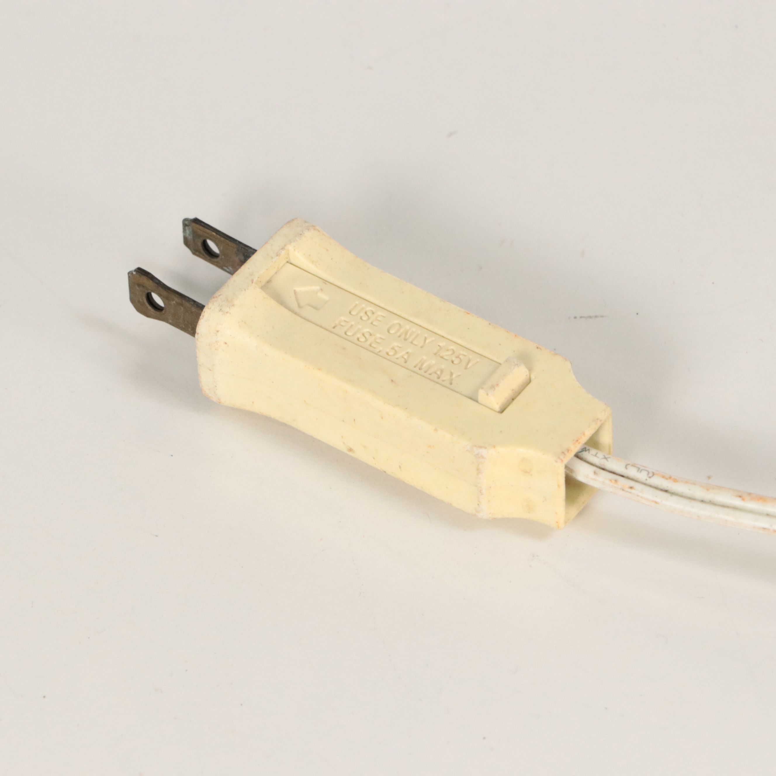 Union Products Co. Blow Form Mr. and Mrs. Claus Outdoor Christmas Décor