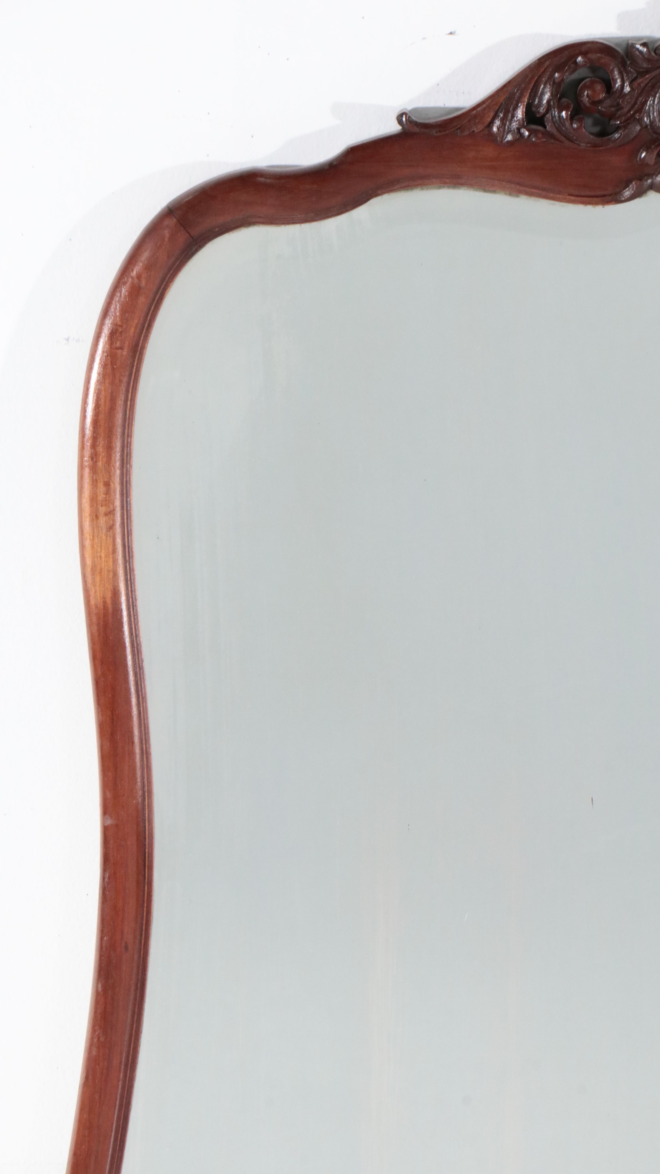 Victorian Style Carved Mahogany Finish, 20th Century