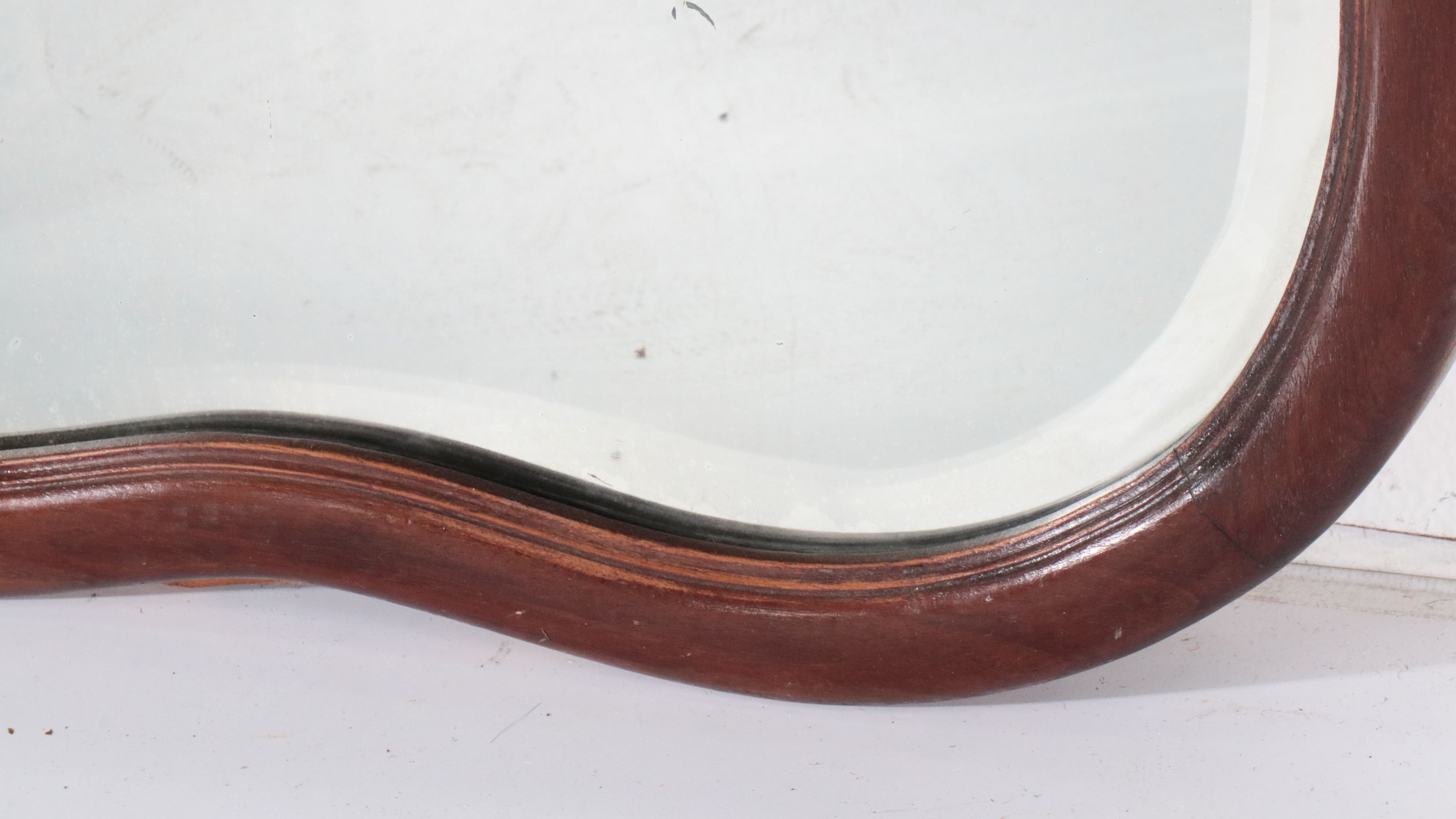 Victorian Style Carved Mahogany Finish, 20th Century