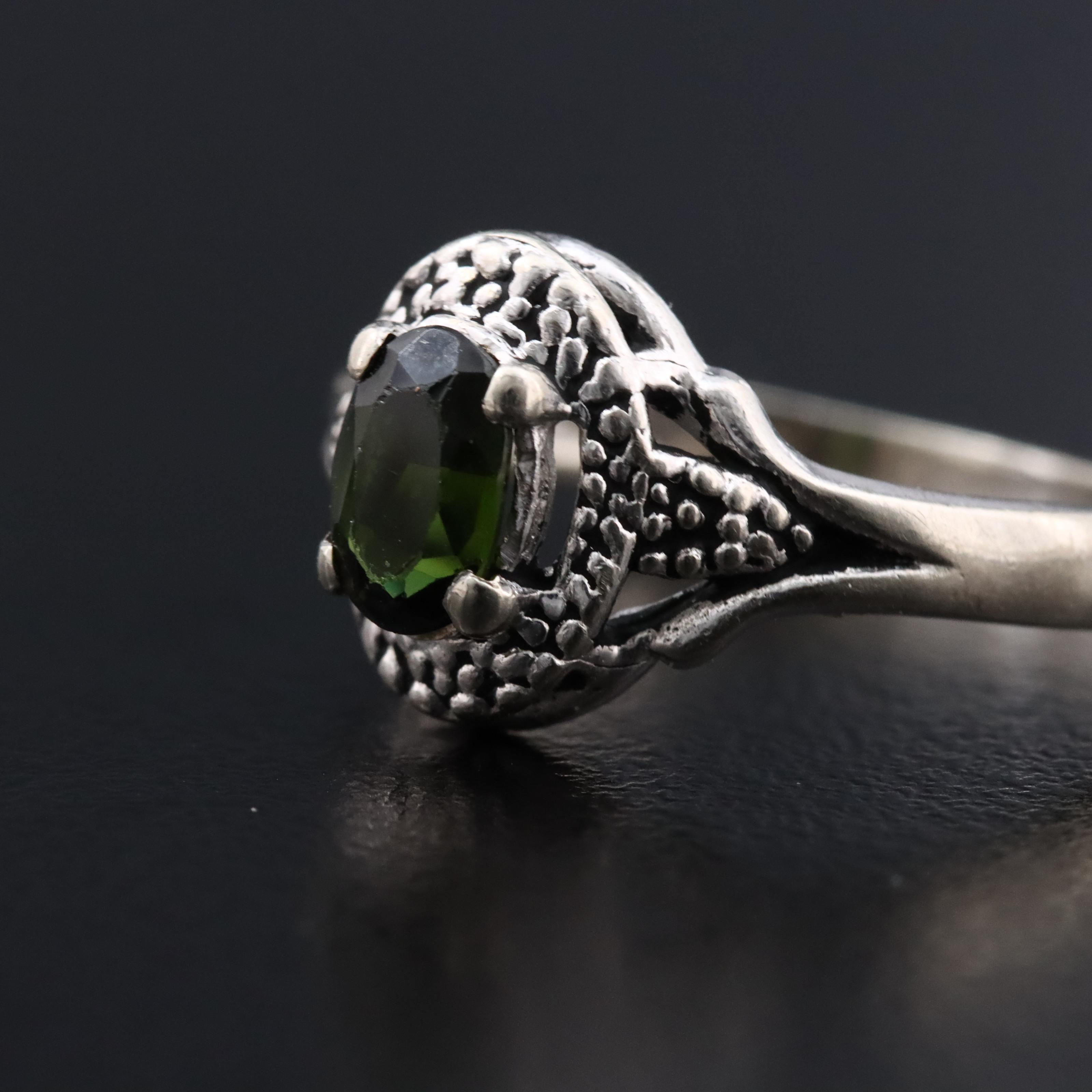 10K Green Tourmaline Ring