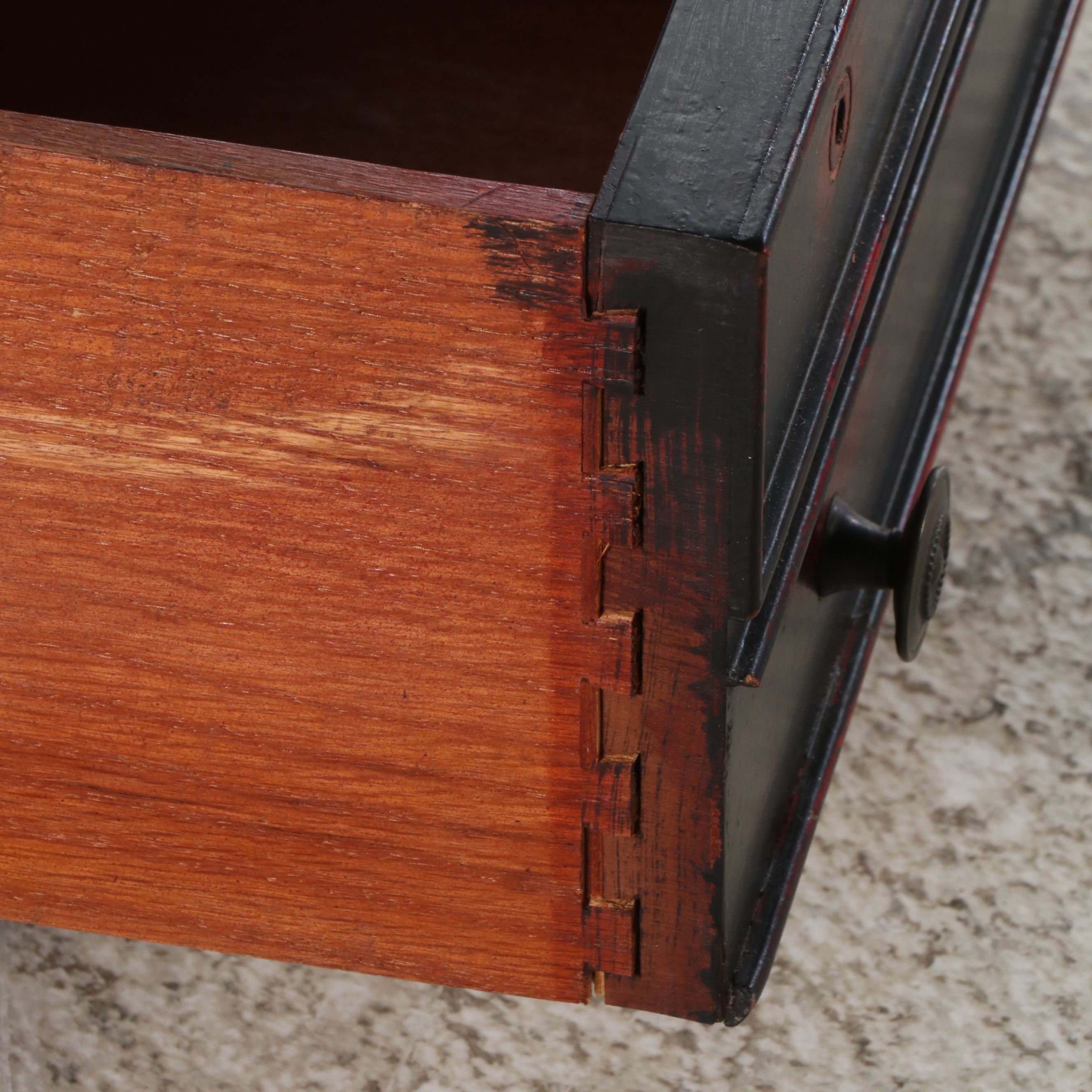 Lacquered Single-Drawer Side Table