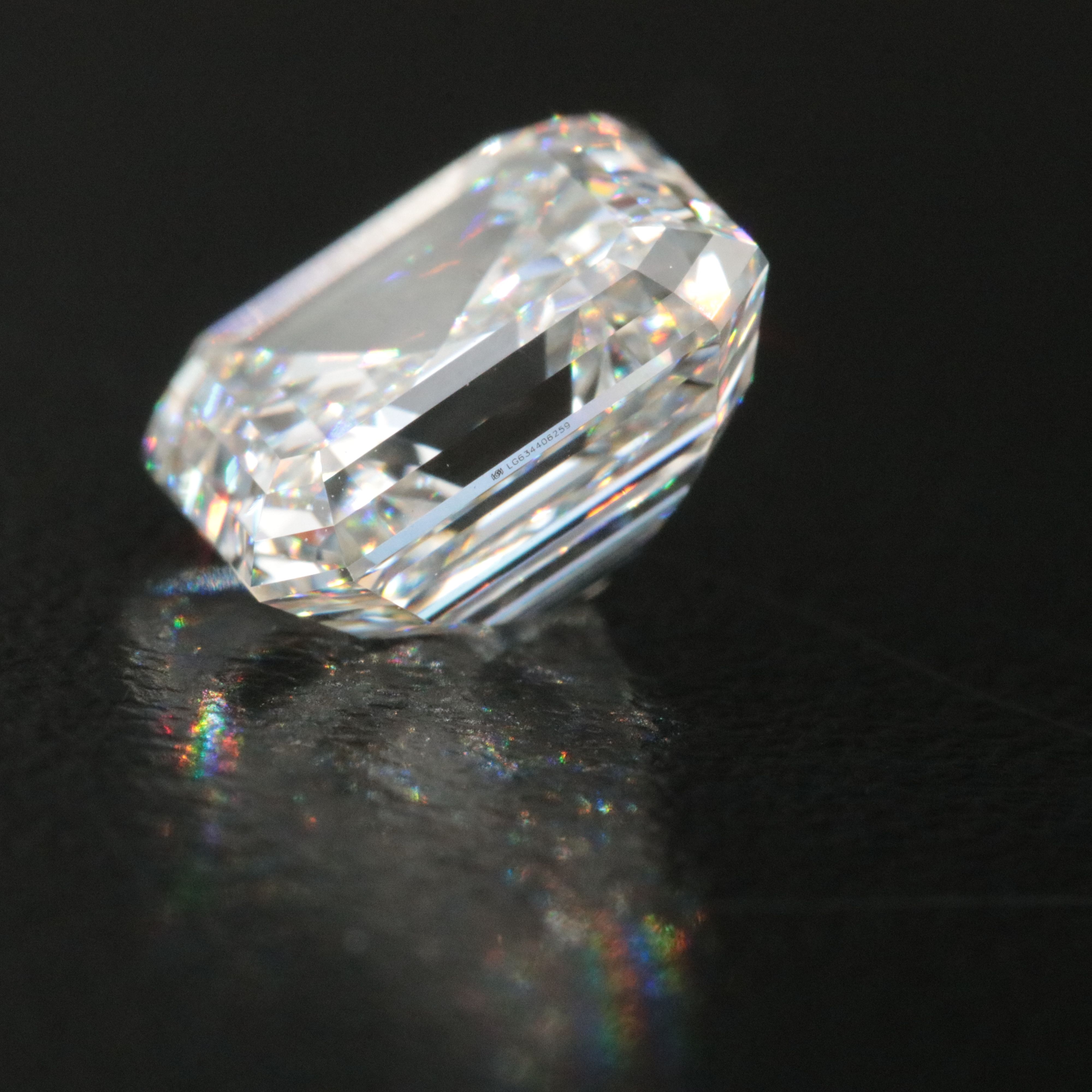 Loose 3.90 CT Lab Grown Diamond with IGI Report