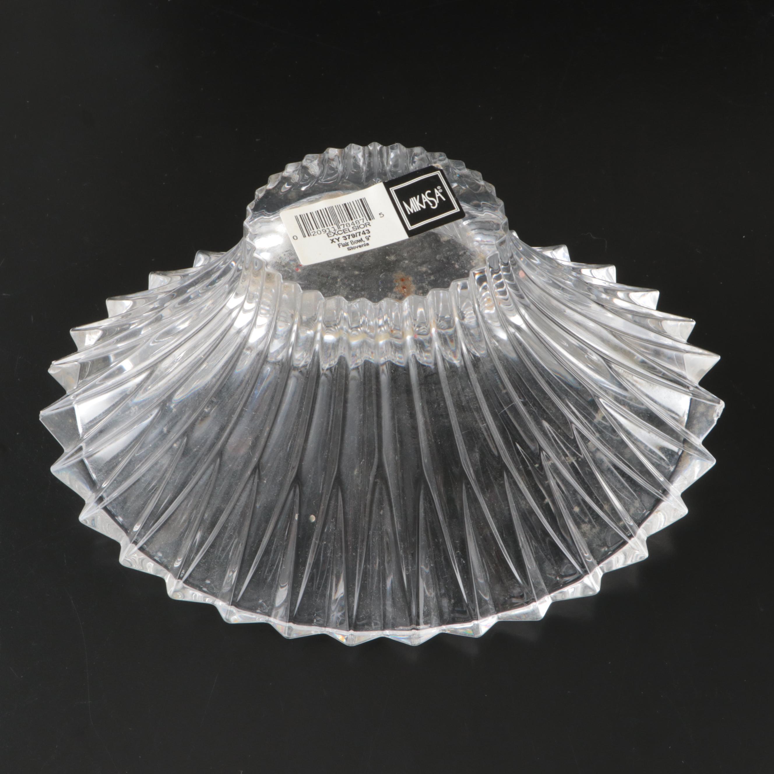 Mikasa "Flair" Crystal Bowl with Crystal Candle Holders