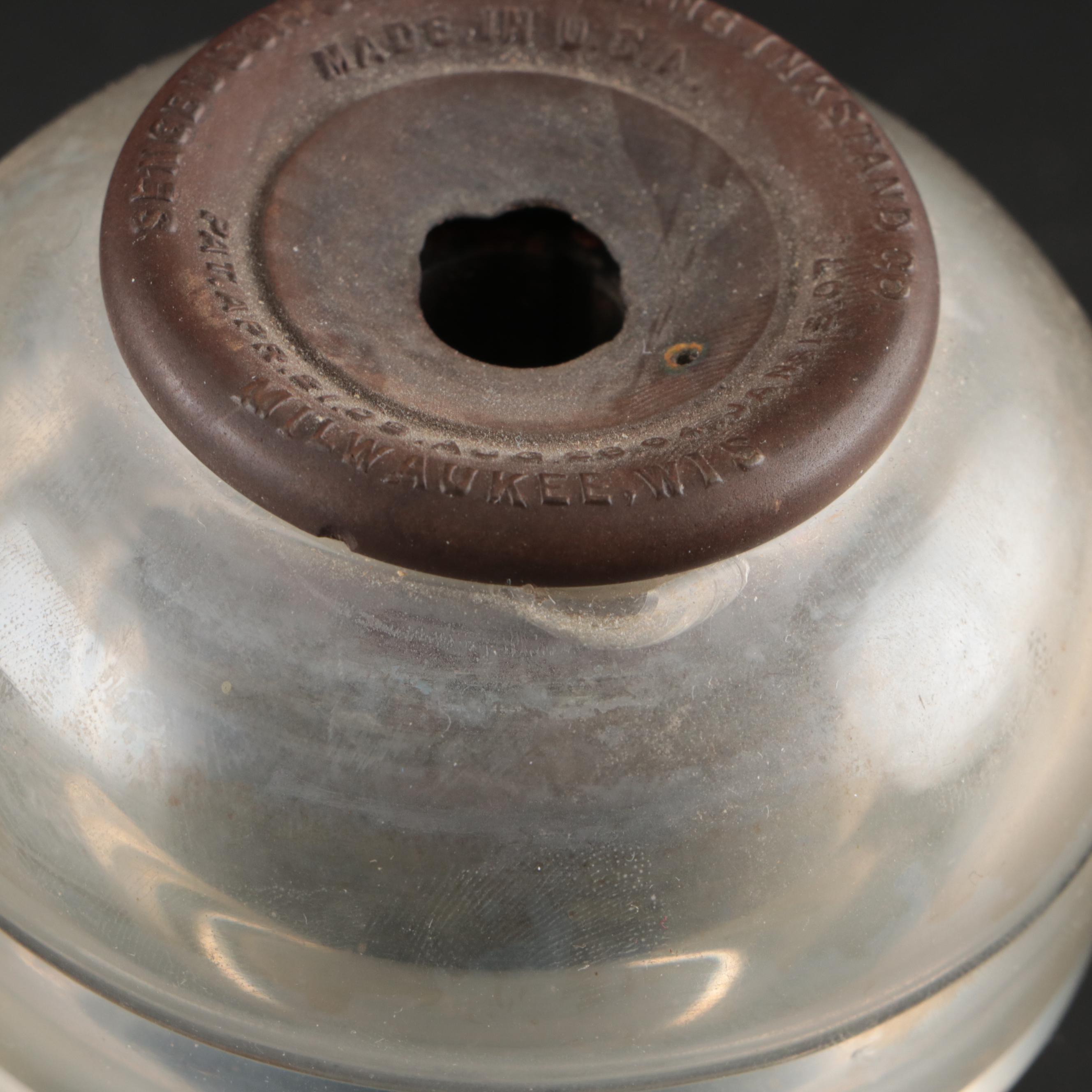 Art Deco Sengbusch Self-Closing Glass Inkstand, Early to Mid-20th Century