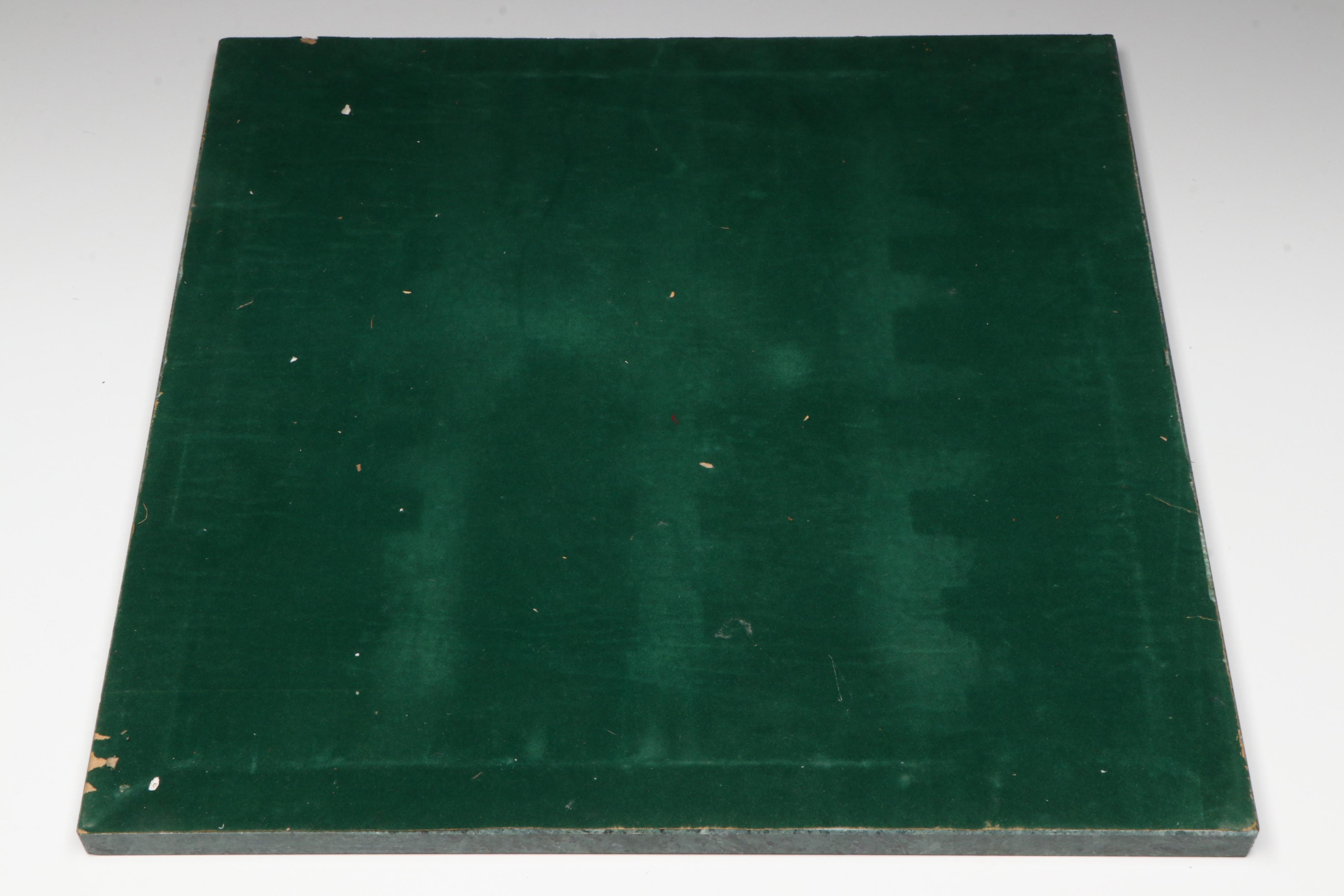 Marine Animal Chess Set with Green and White Marble Board