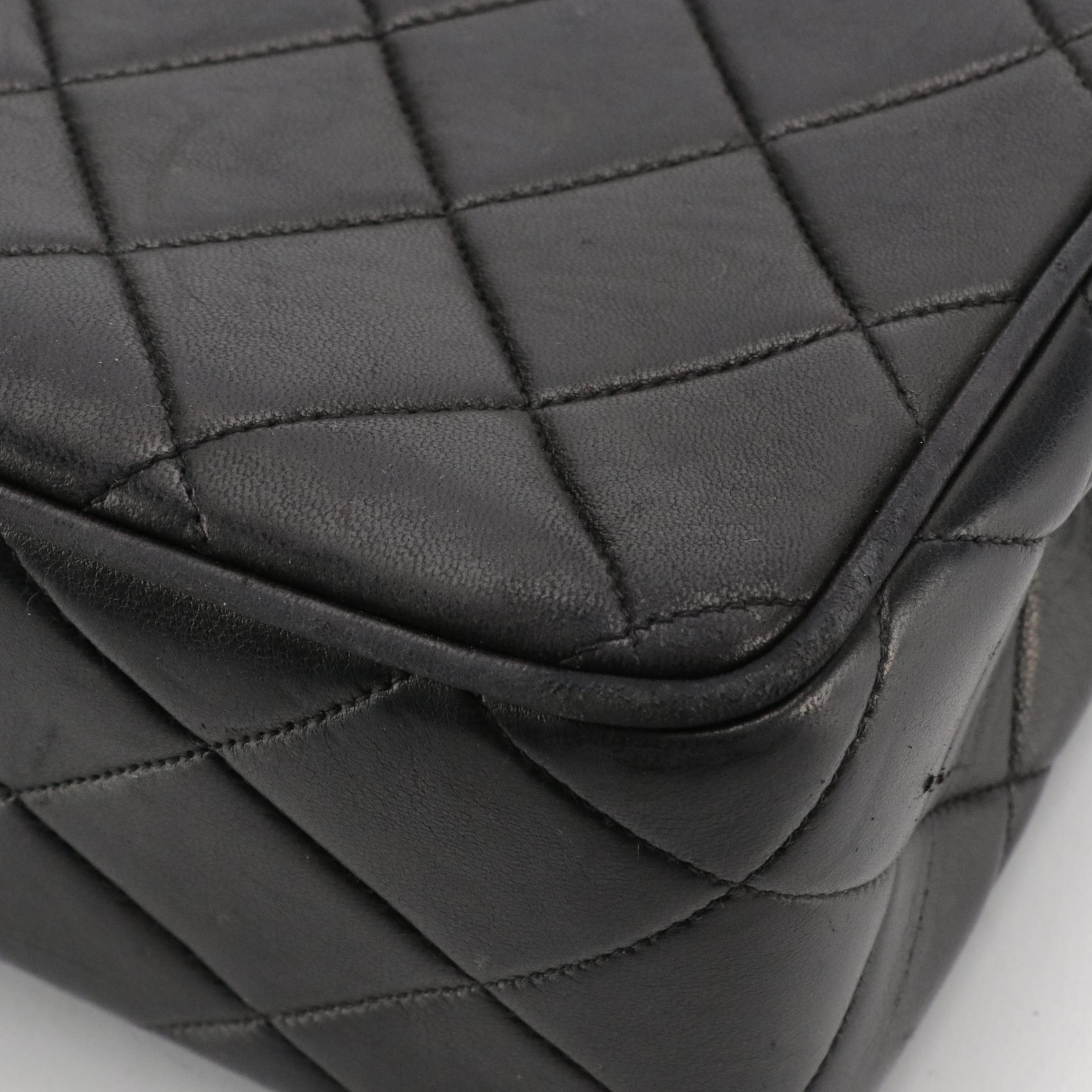 Chanel CC Flap Shoulder Bag in Quilted Lambskin Leather