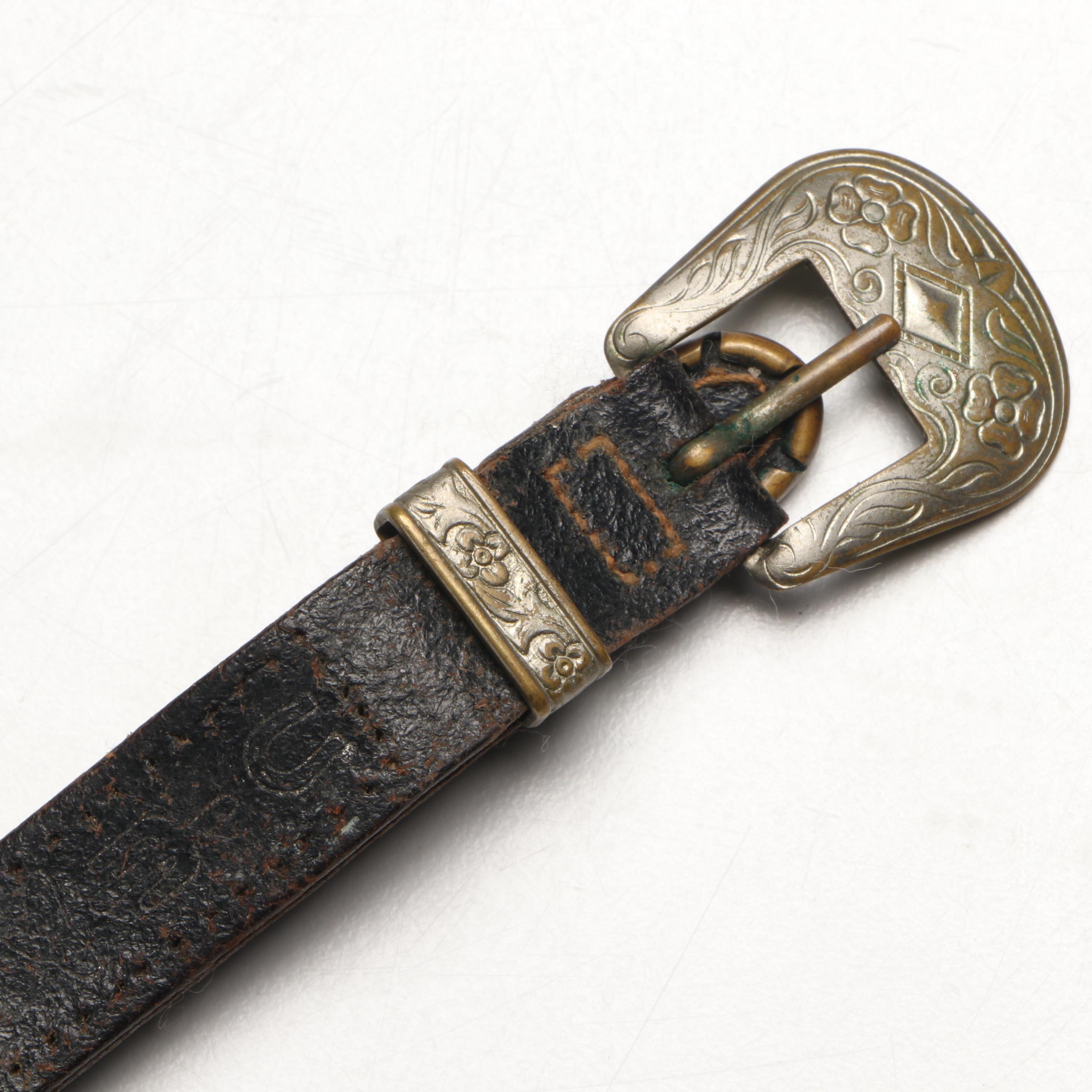 Vintage US Time Hopalong Cassidy Watch, Pocket Knife, and Pin in Wooden Box