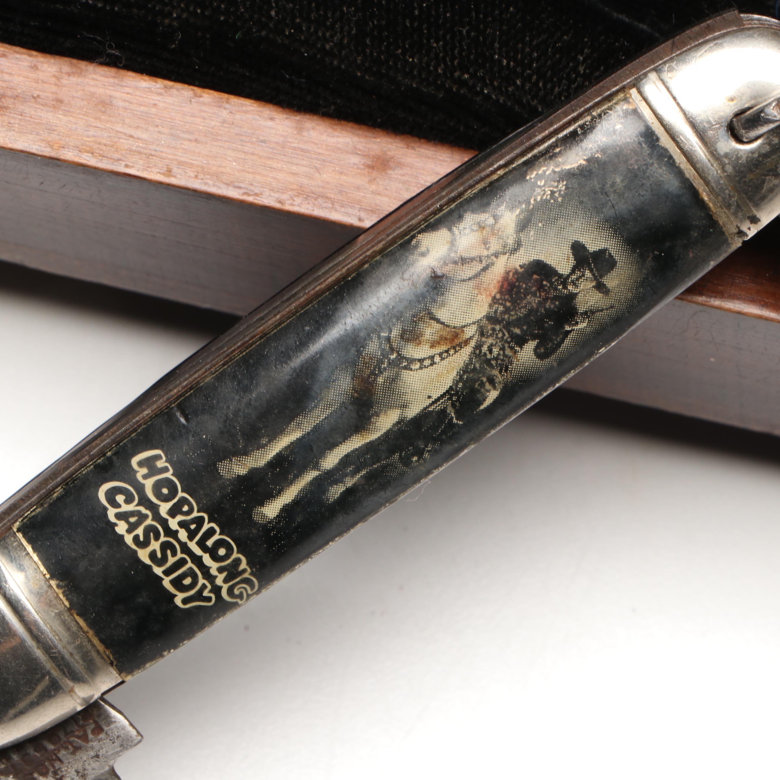 Vintage US Time Hopalong Cassidy Watch, Pocket Knife, and Pin in Wooden Box