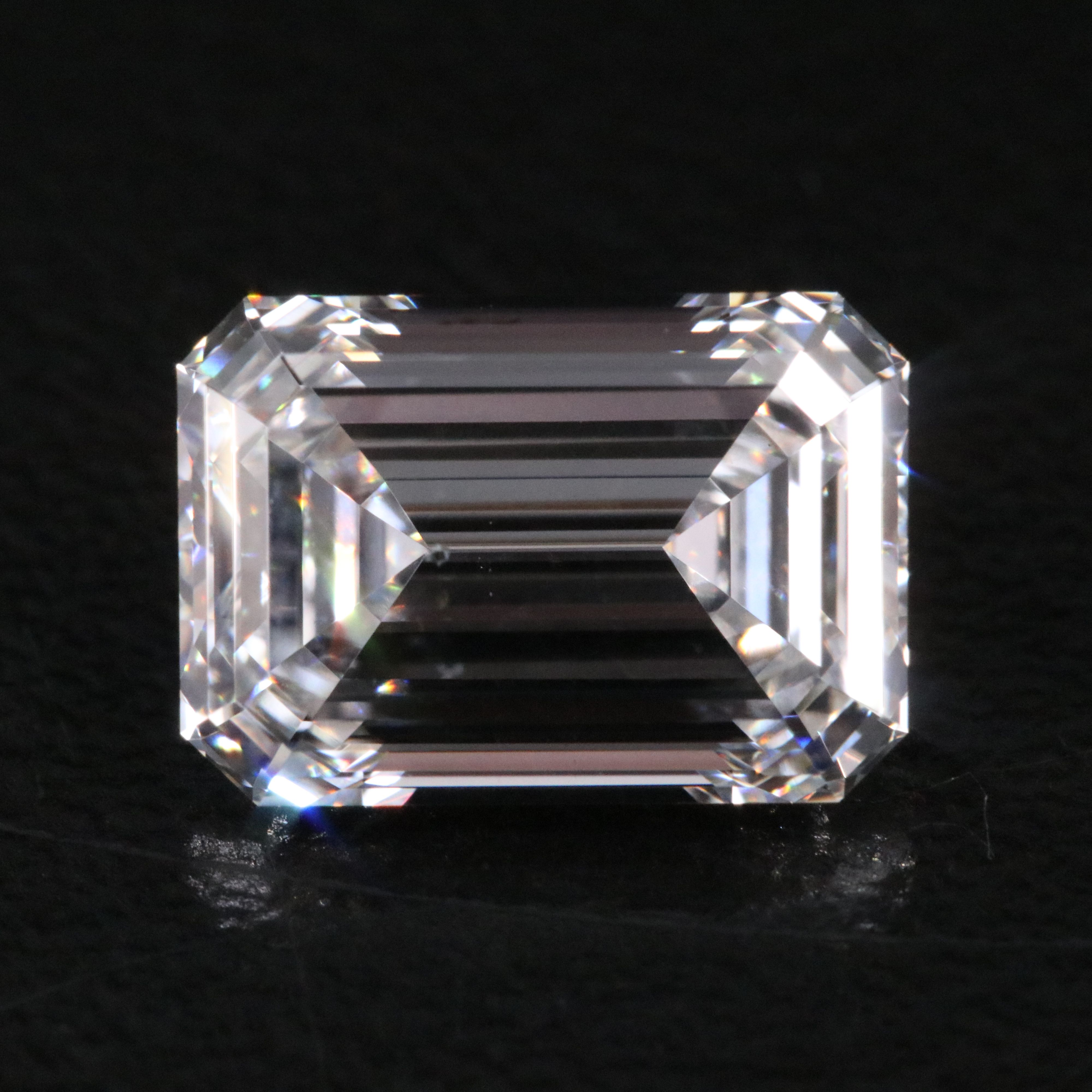 Loose 2.69 CT Lab Grown Diamond with IGI Report