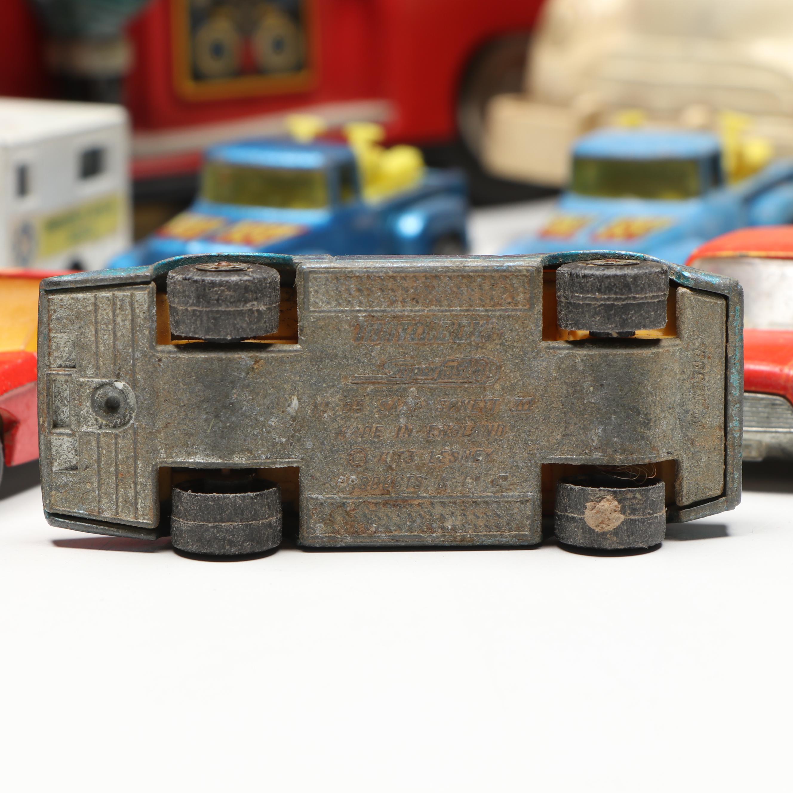 Linemar Fire Engine and Wyandotte Ambulance with Matchbox and Hot Wheels Cars