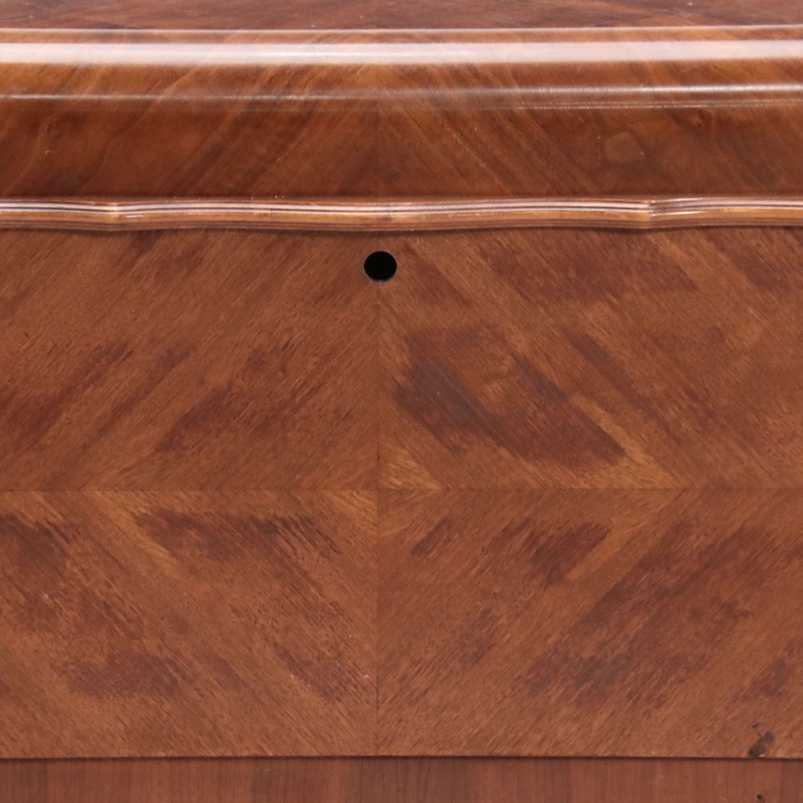 Lane Art Deco Style Waterfall Veneer Front Cedar Chest, Early to Mid-20th C.