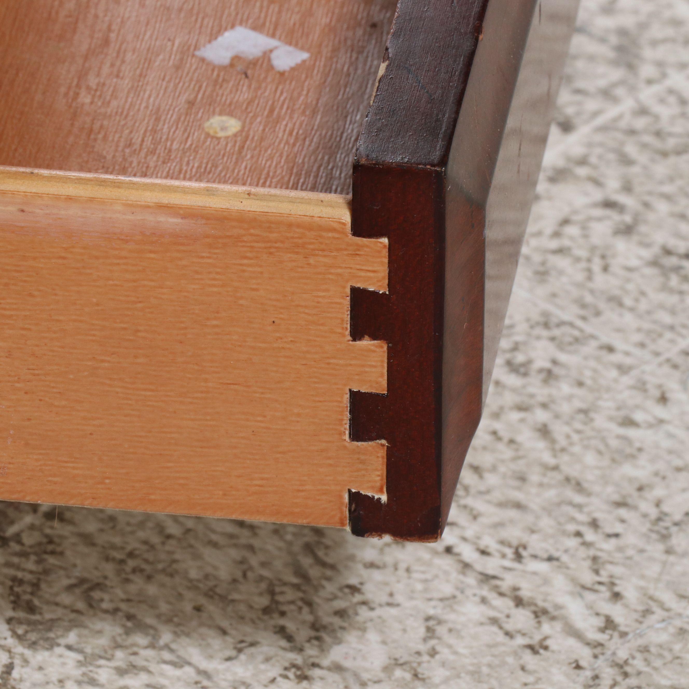 Craftsman Style Walnut Finish Lift-Top Coffee Table