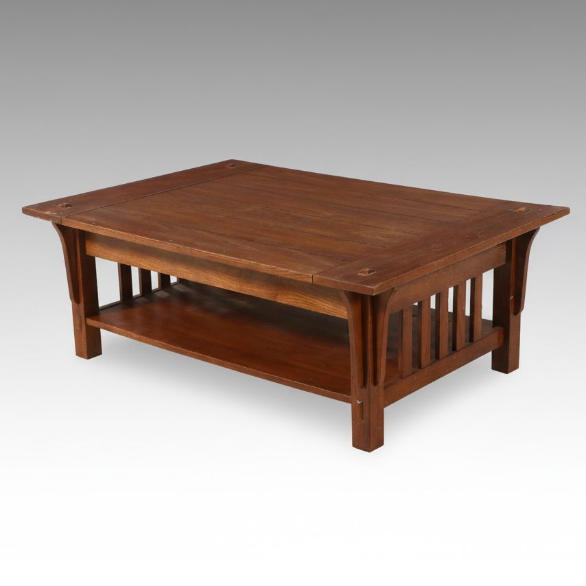 Arts & Crafts Style Oak Coffee Table