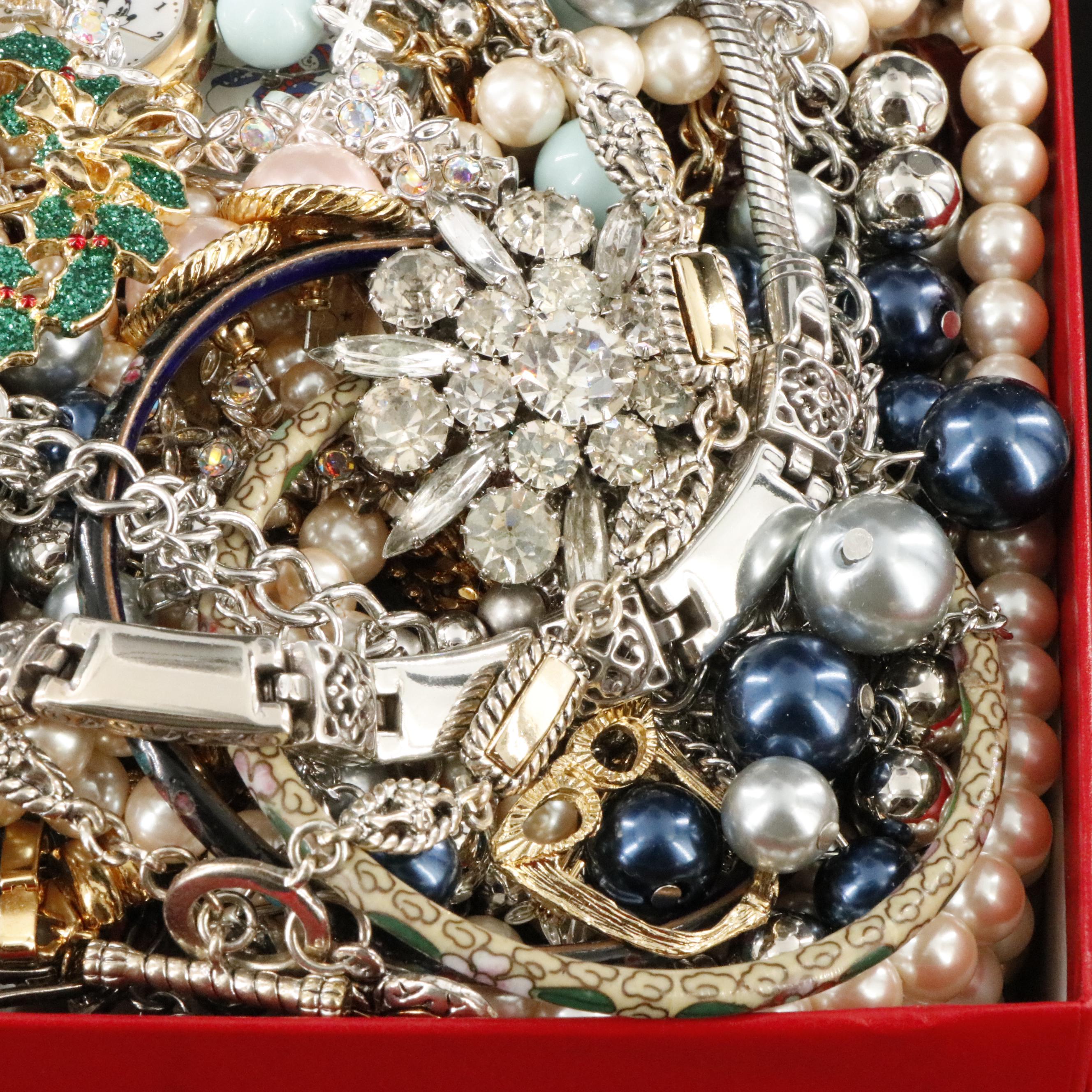 Uncommon Discoveries: Jewelry Collection