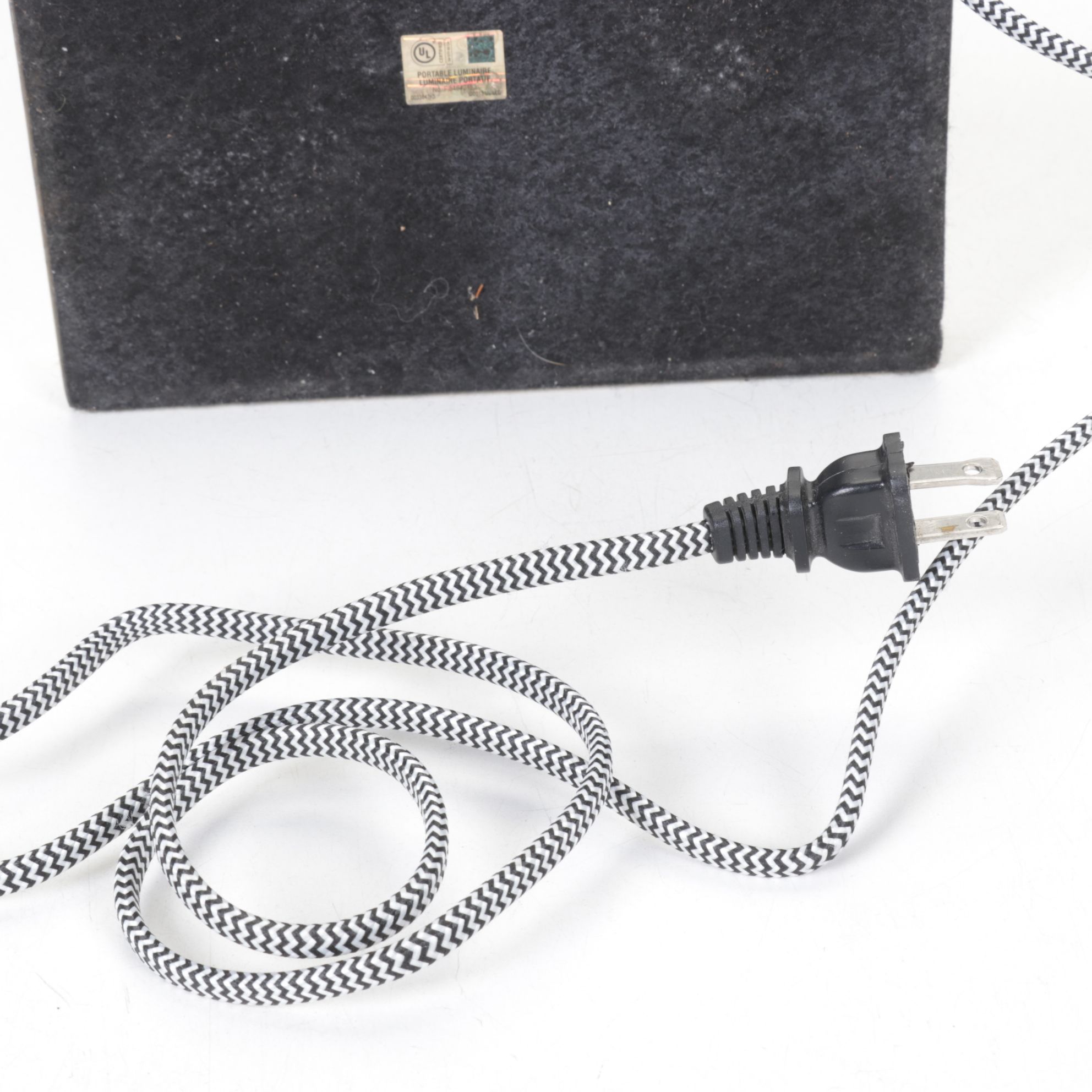 Safavieh "Kera" Postmodern Giltmetal LED Table Lamp