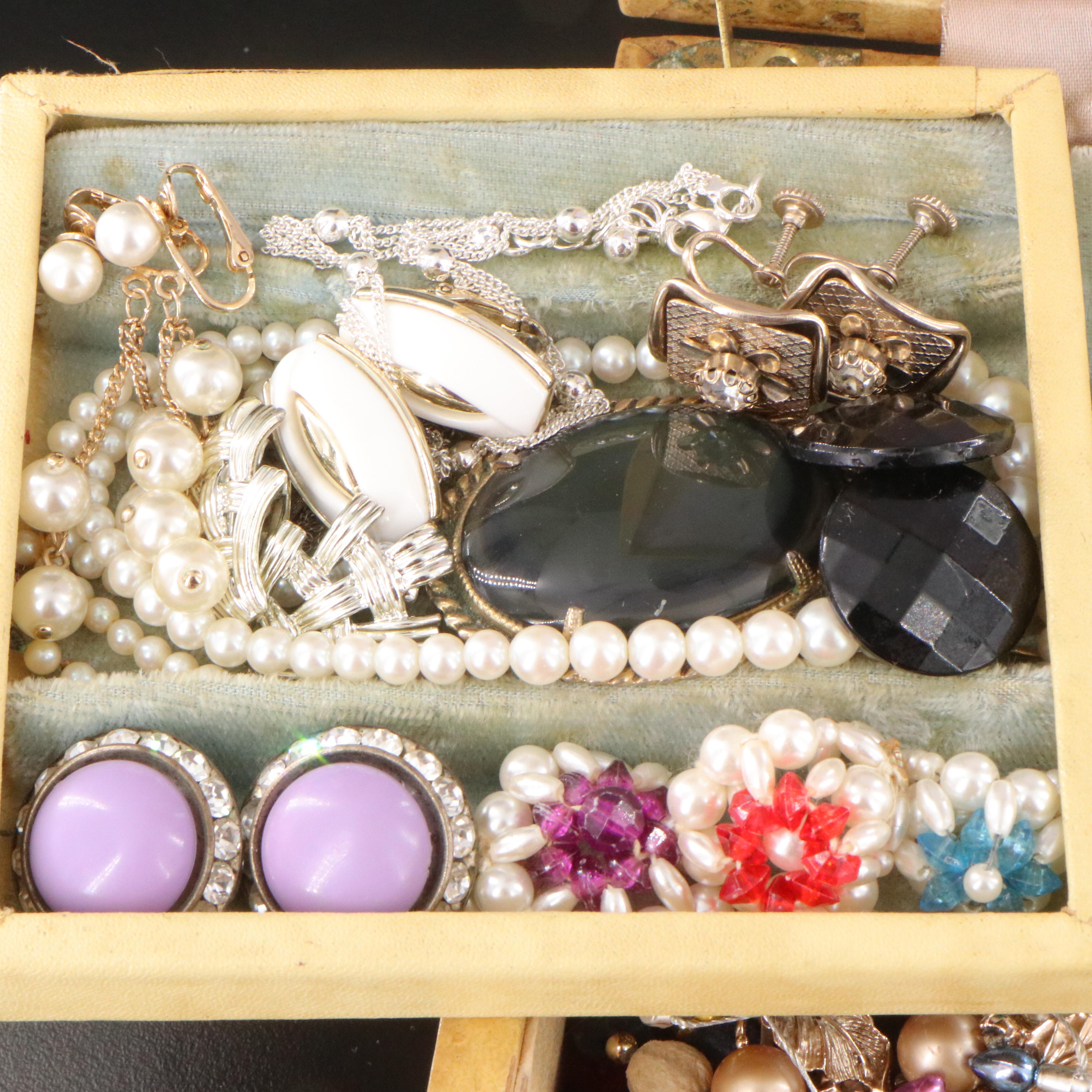 Uncommon Discoveries: Jewelry Collection