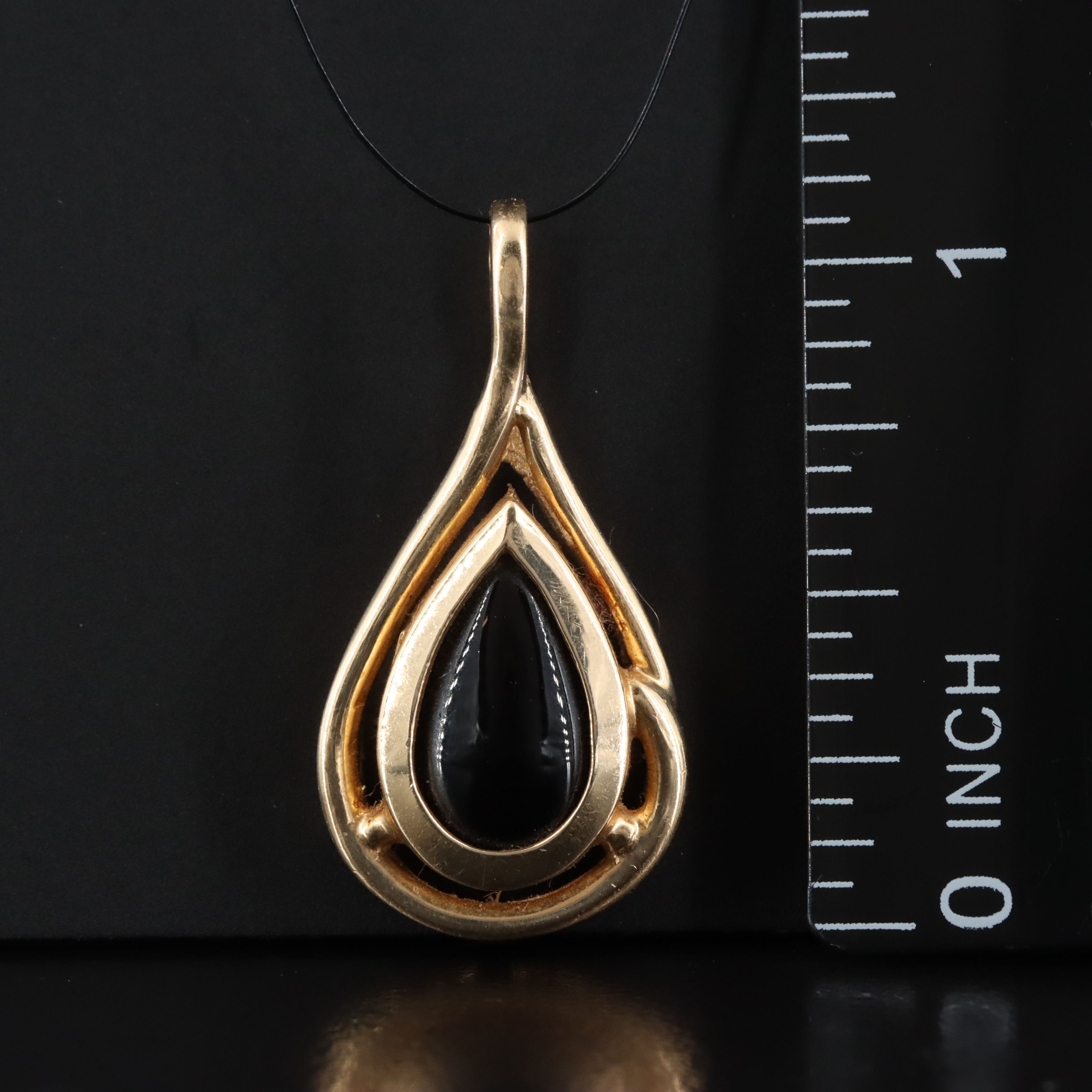 14K Black Onyx Pendant