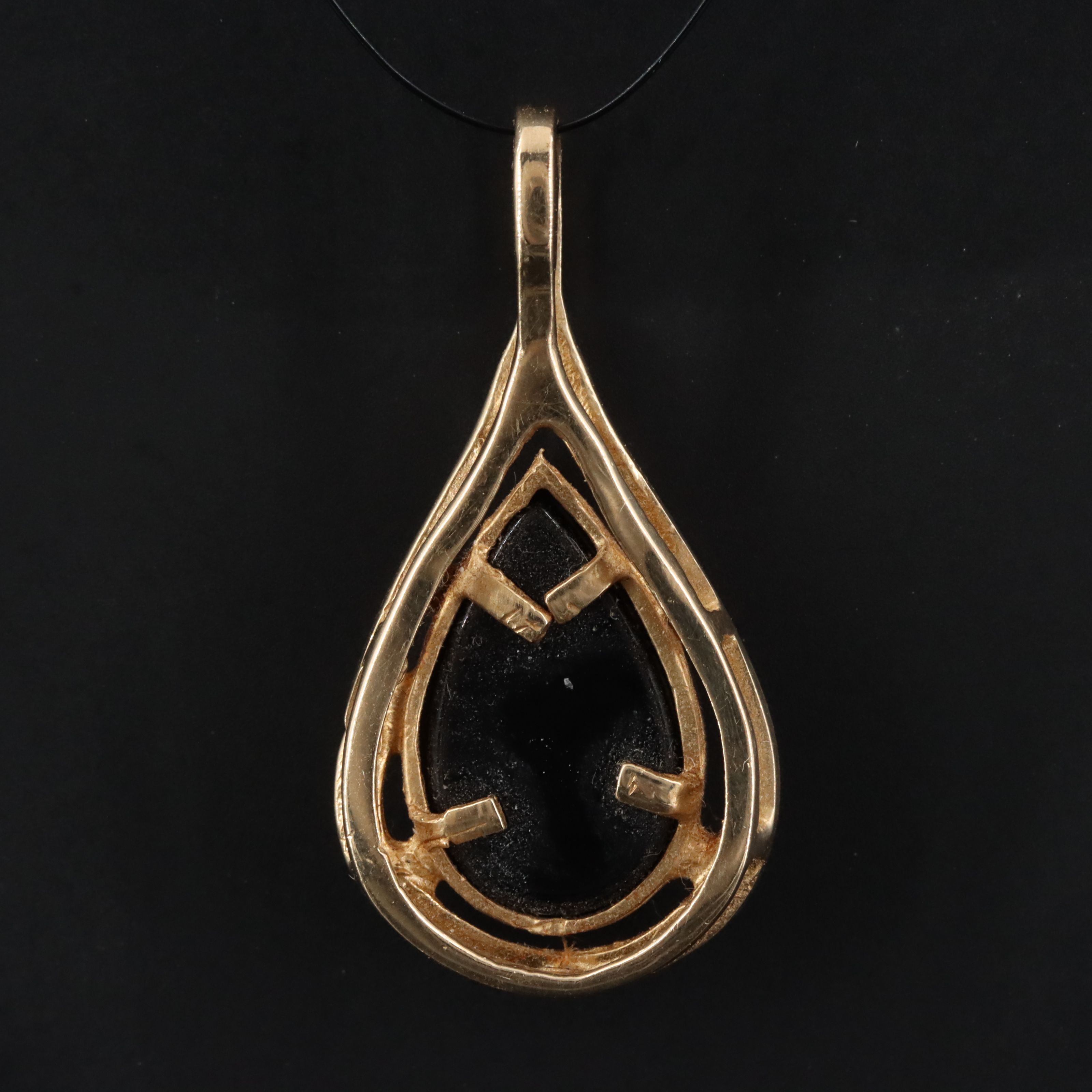 14K Black Onyx Pendant