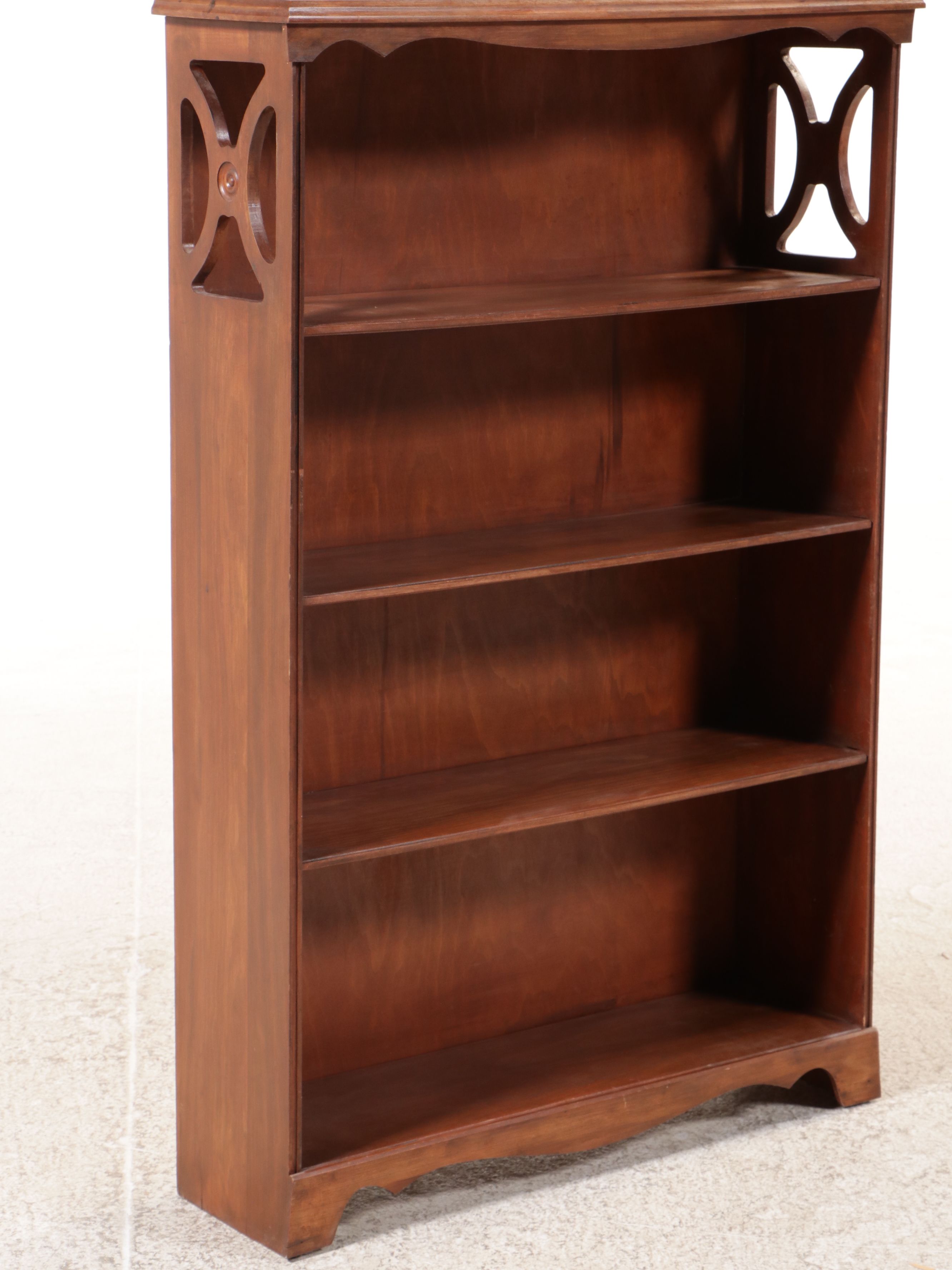 Traditional Style Four-Tiered Bookshelf