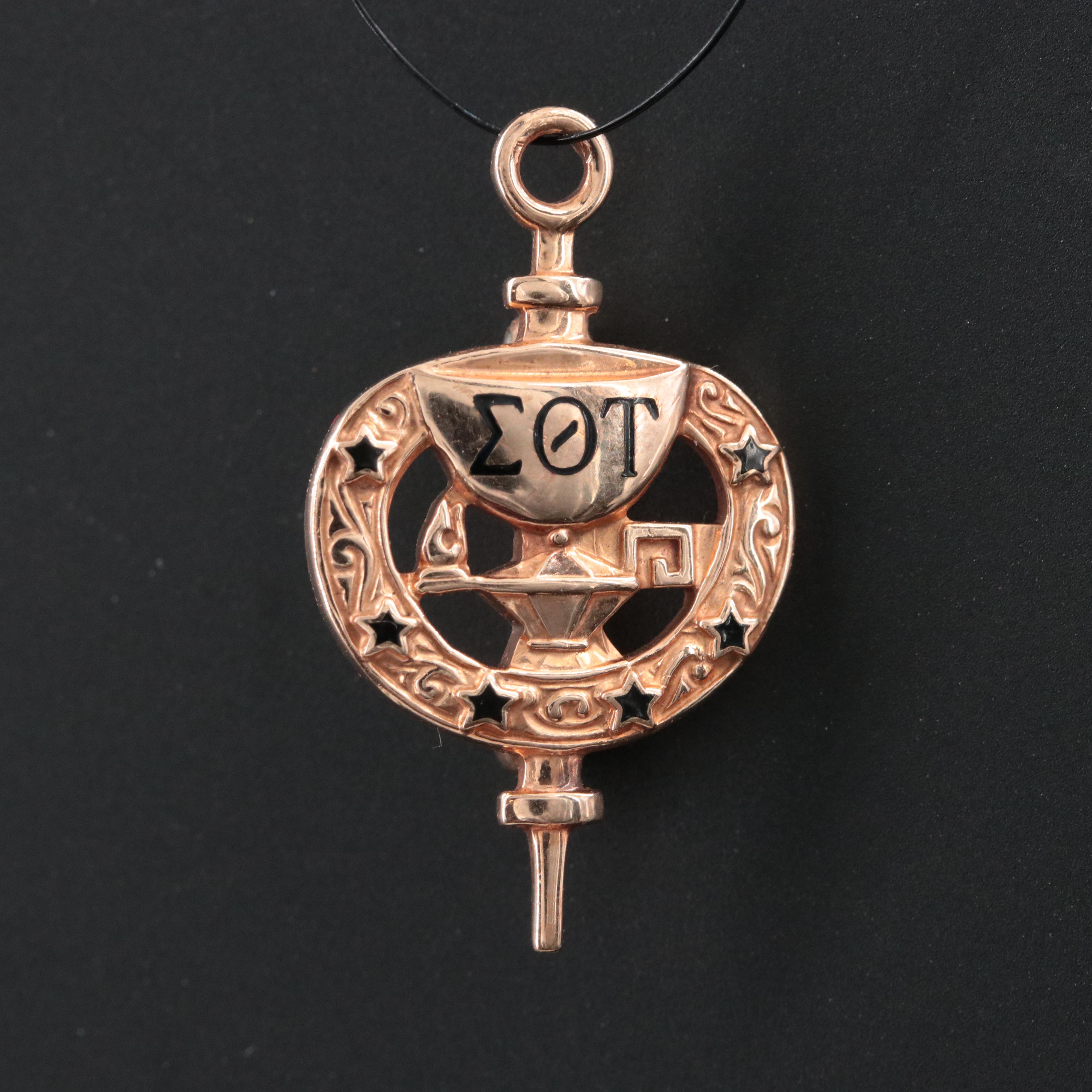 Vintage 10K Sigma Theta Tau Fraternity Pin