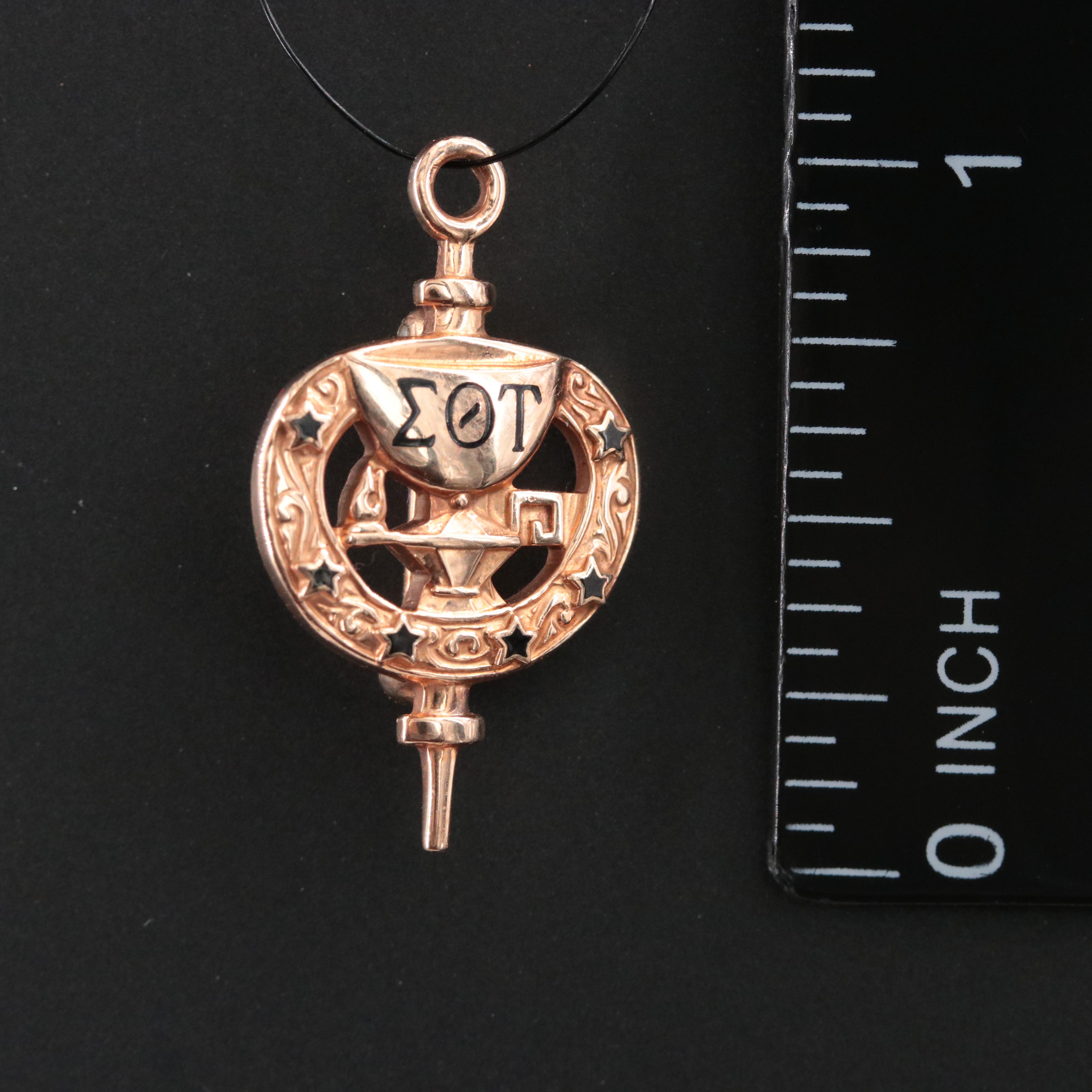 Vintage 10K Sigma Theta Tau Fraternity Pin