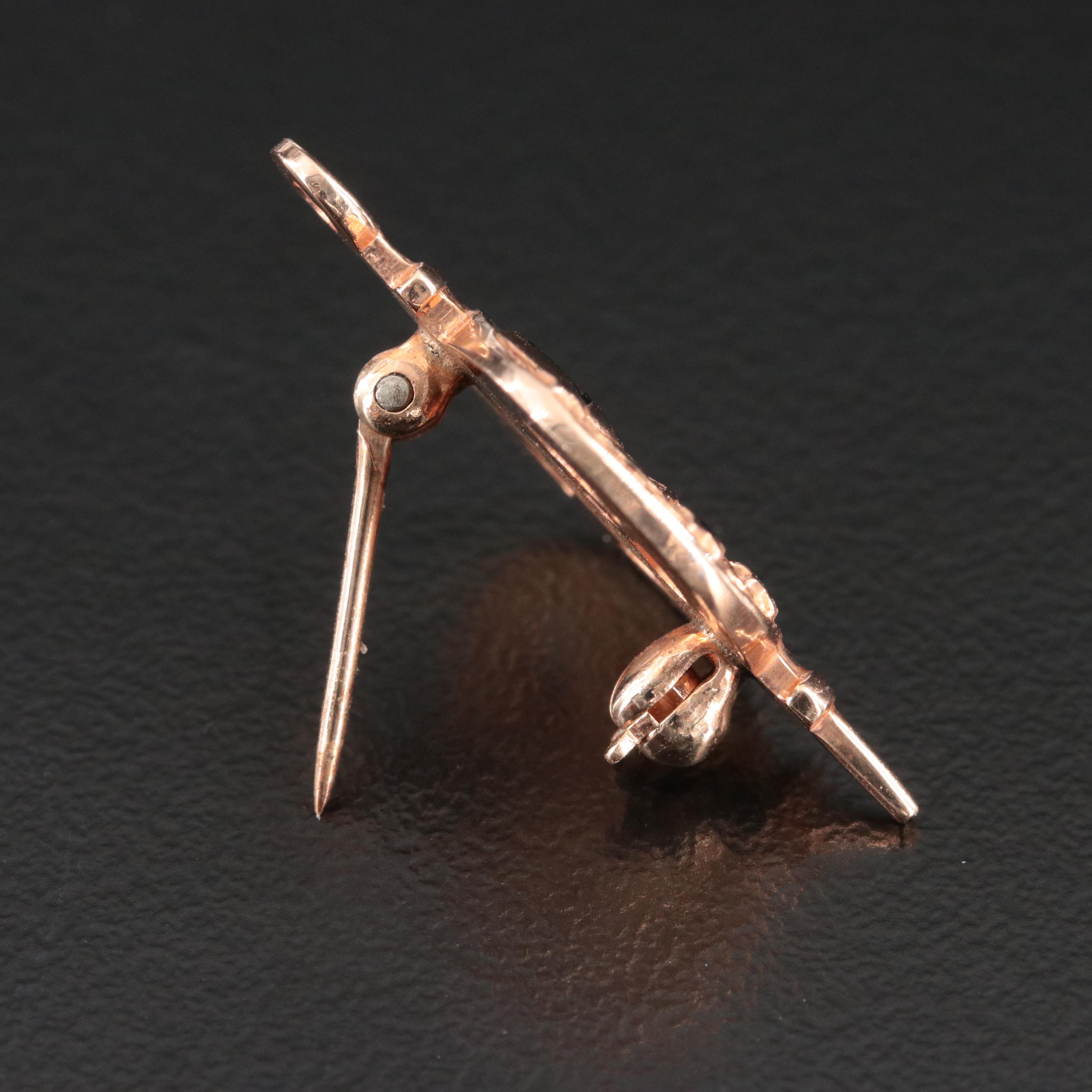 Vintage 10K Sigma Theta Tau Fraternity Pin