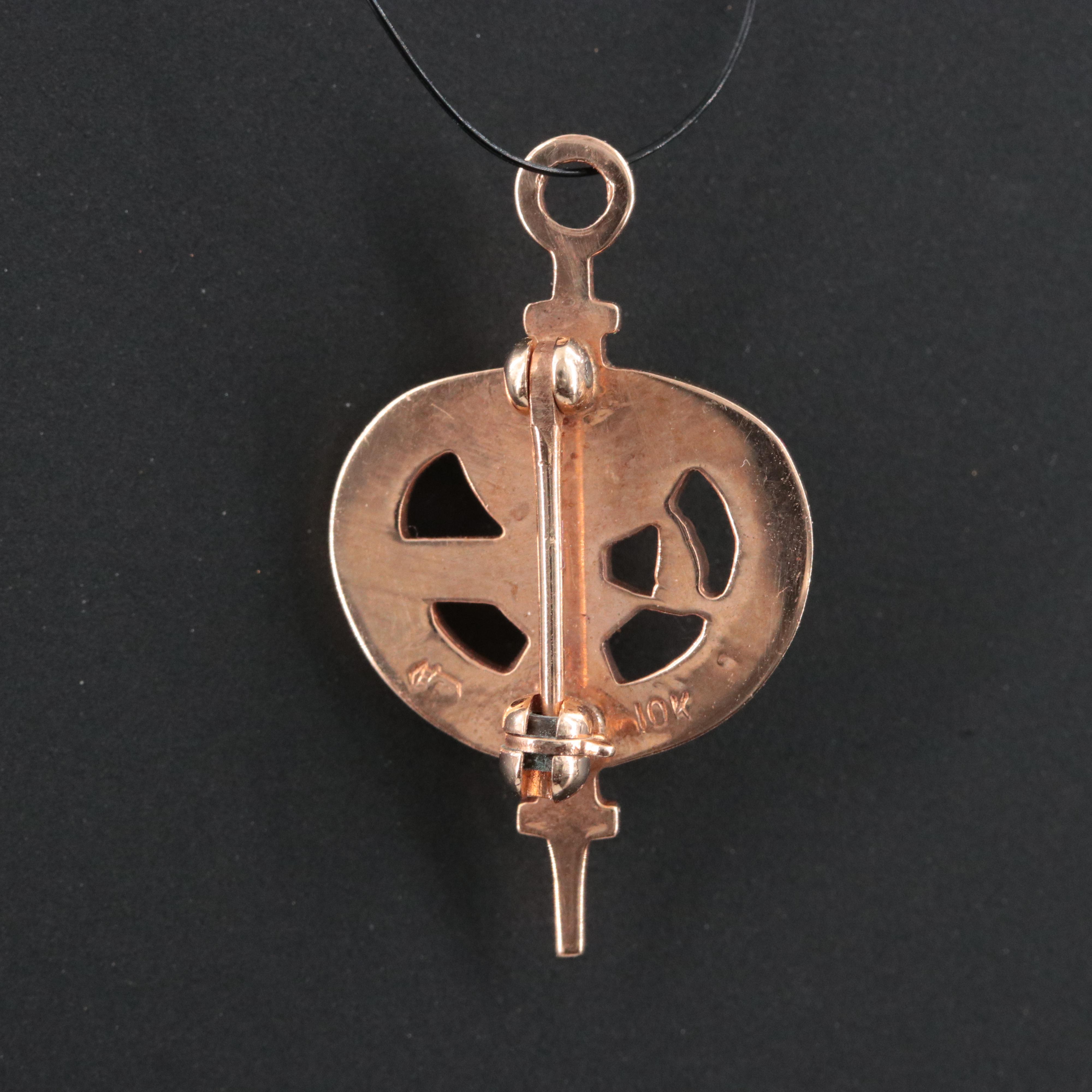 Vintage 10K Sigma Theta Tau Fraternity Pin