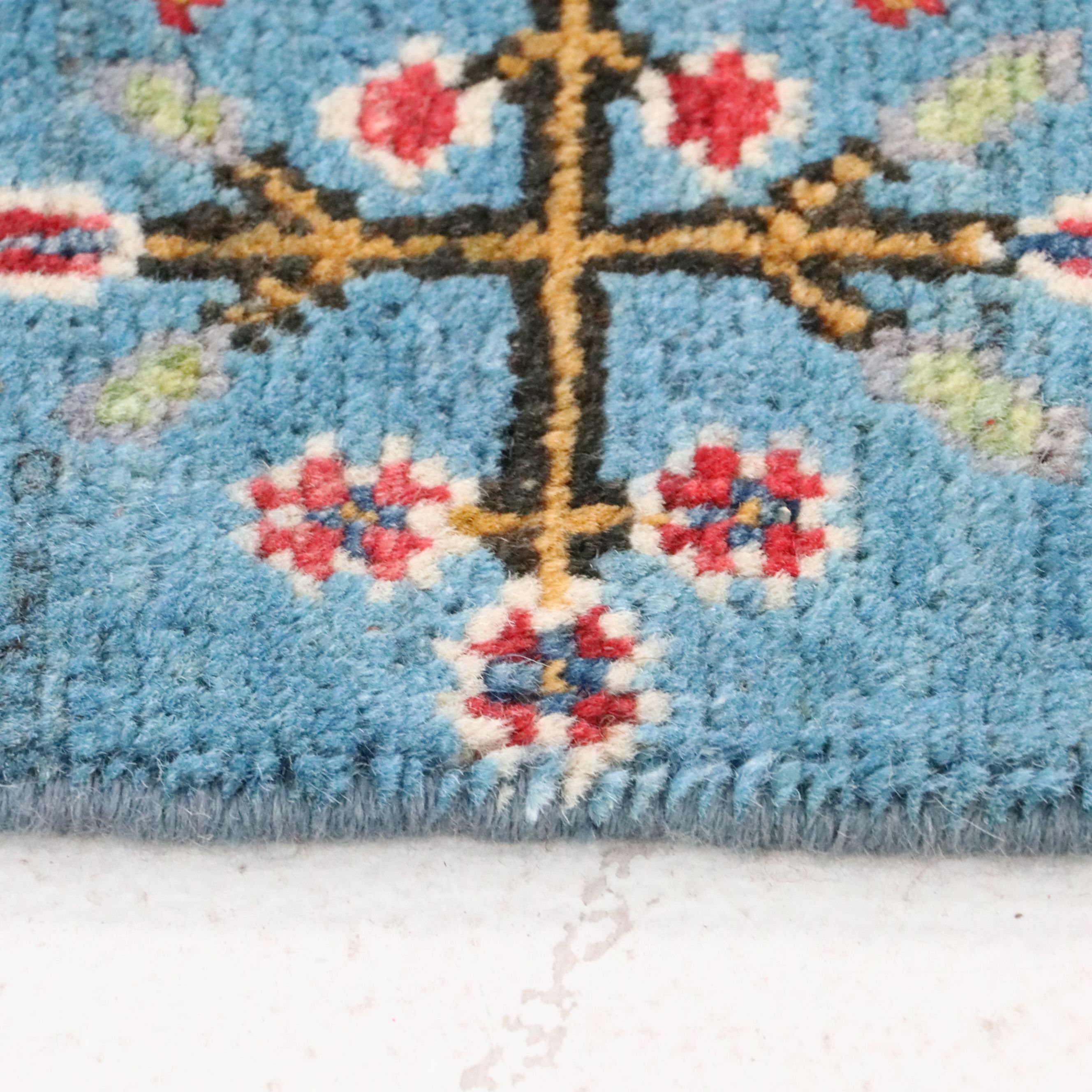 5'5 x 8'1 Hand-Knotted Pakistani Kazak Area Rug