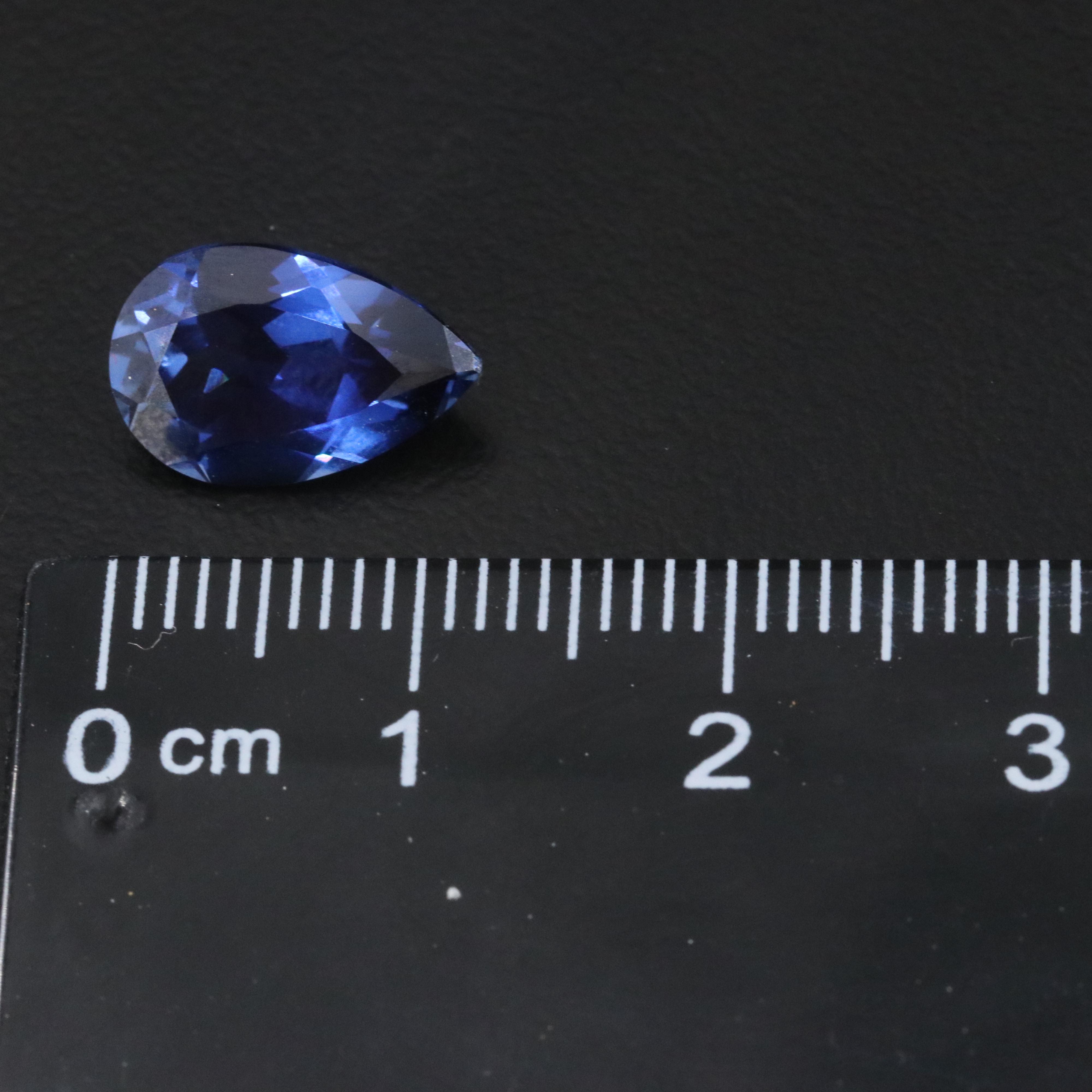 Loose 3.84 CT Lab Grown Sapphire
