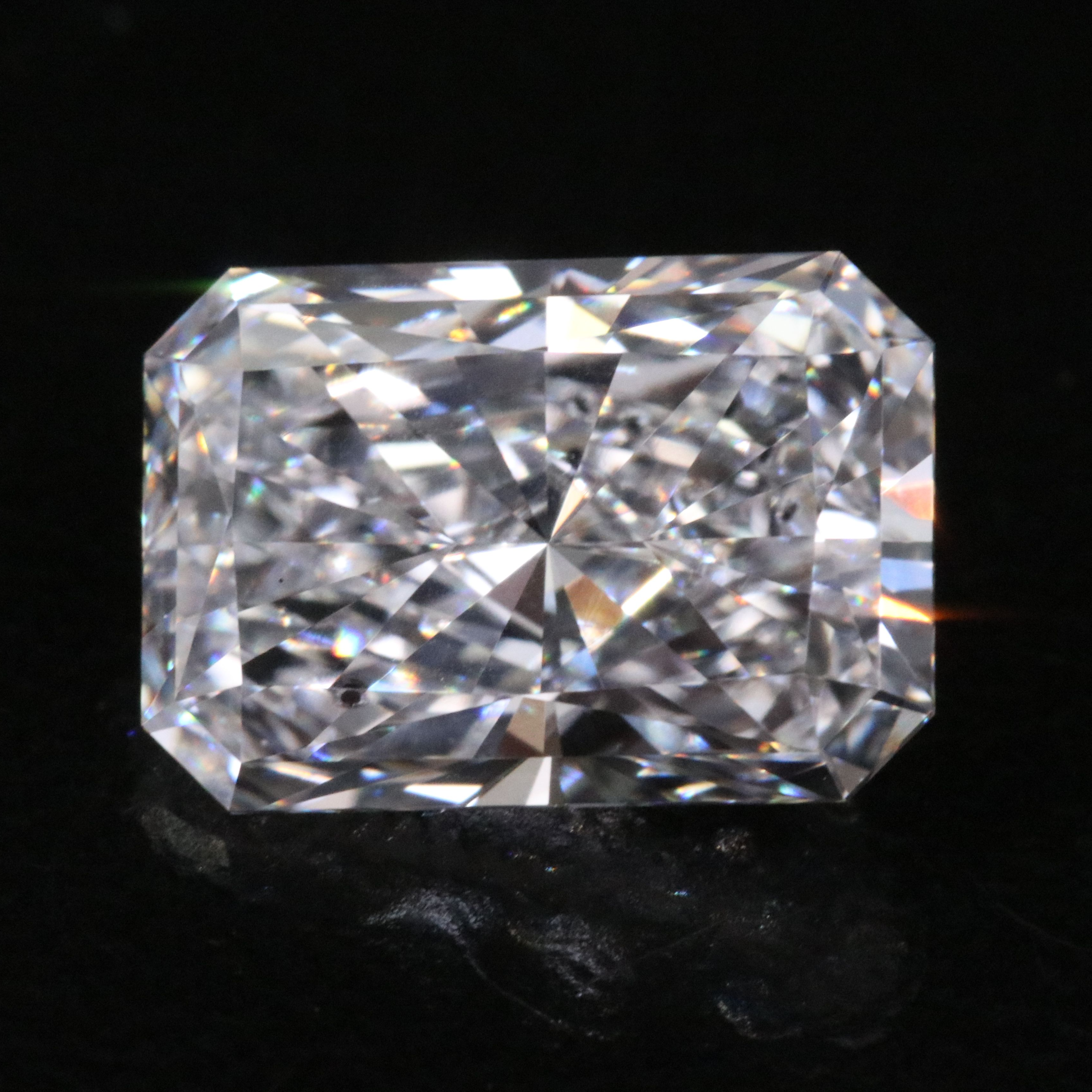 Loose 1.90 CT Lab Grown Diamond with IGI Report