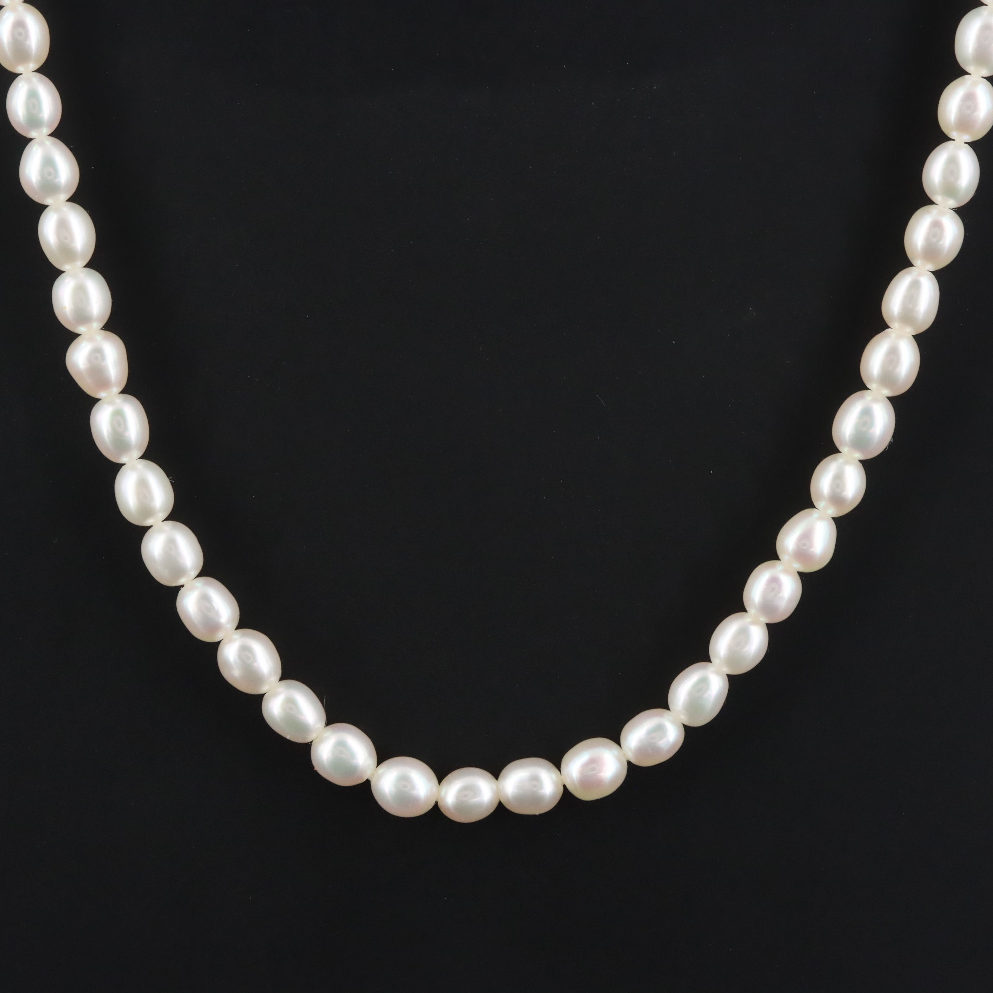Pearl Necklace with 18K Clasp