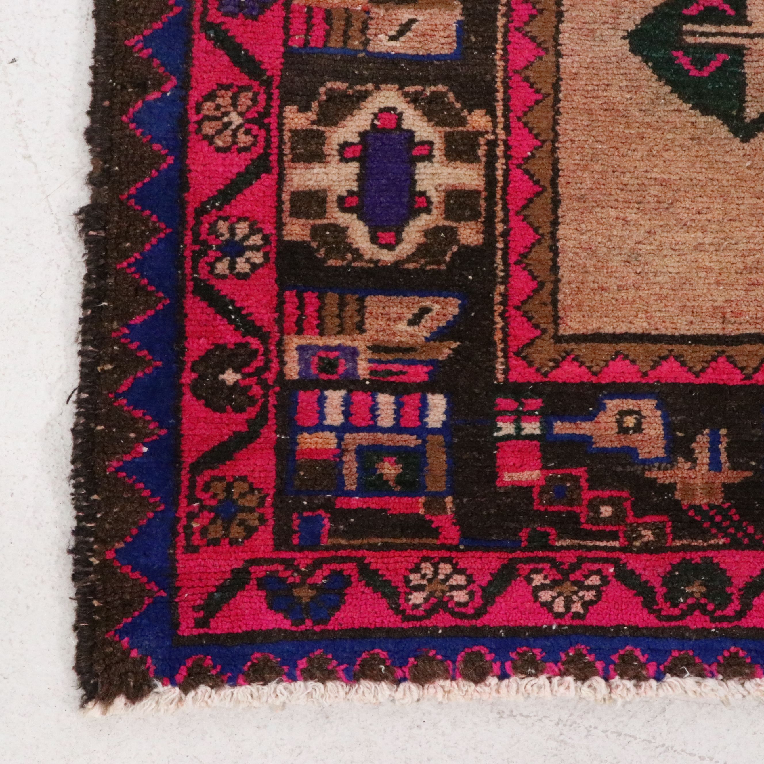 4'6 x 9'2 Hand-Knotted Persian Zanjan Area Rug