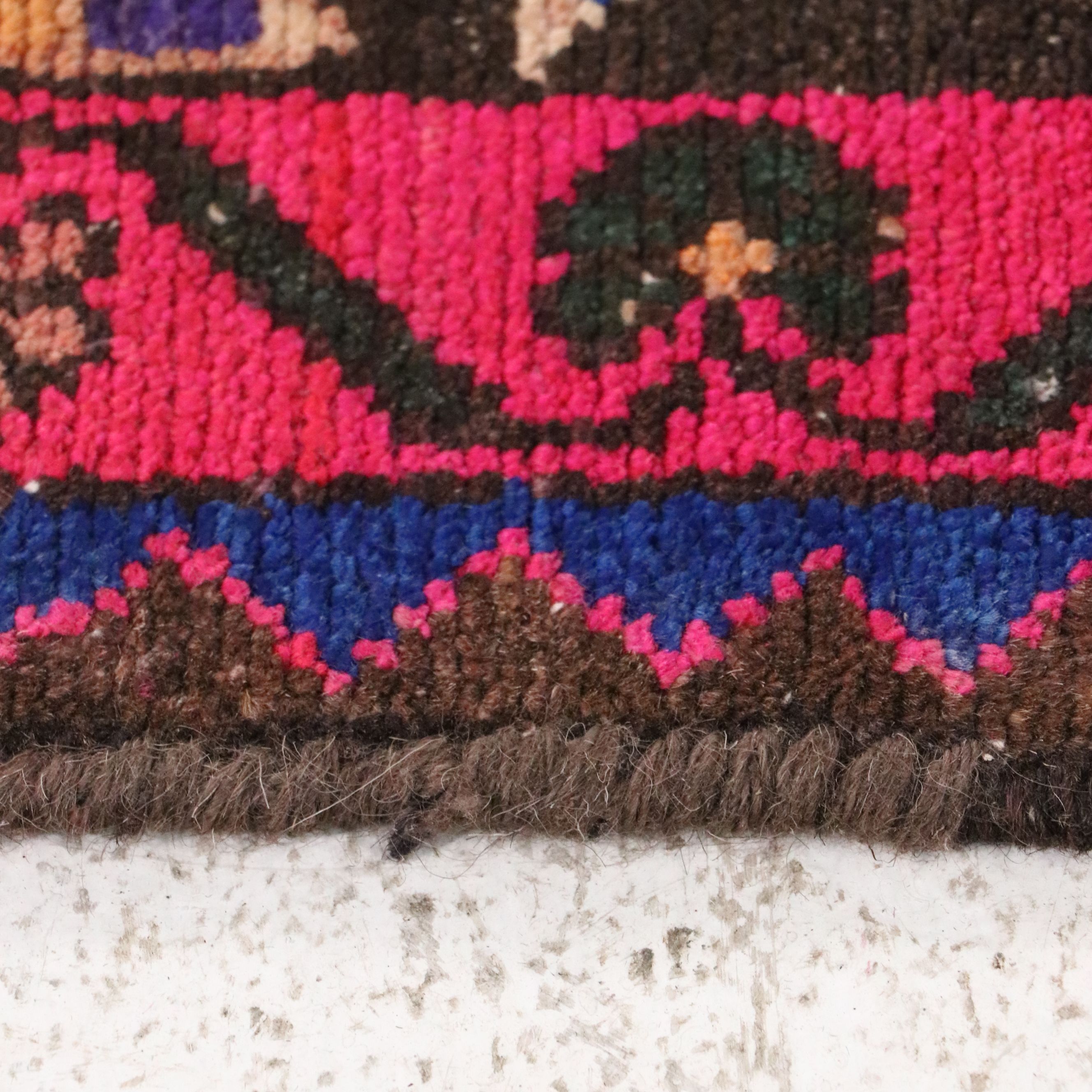 4'6 x 9'2 Hand-Knotted Persian Zanjan Area Rug