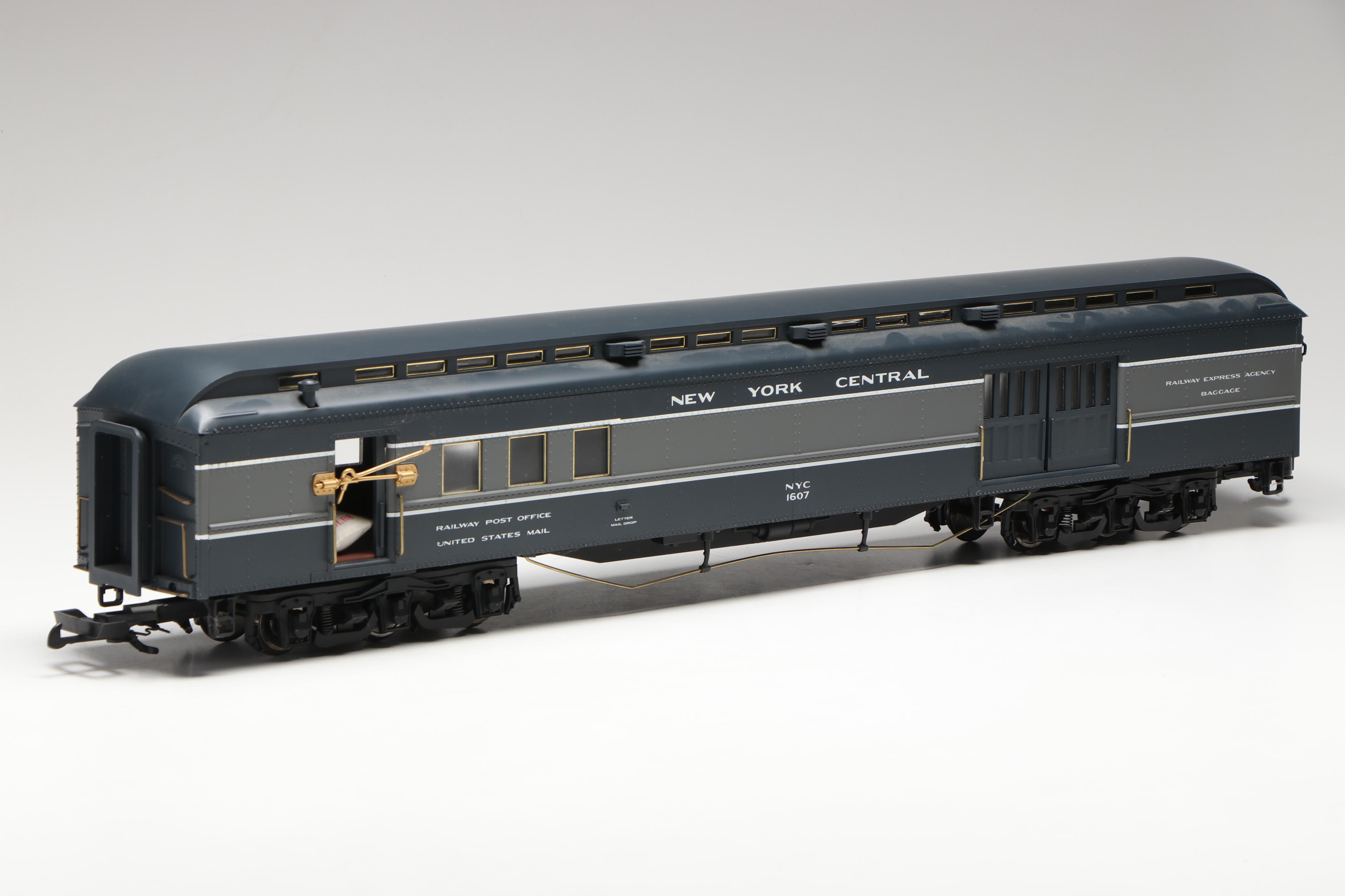 Aristo-Craft G Scale ART-31607 Passenger Car with Mail Car