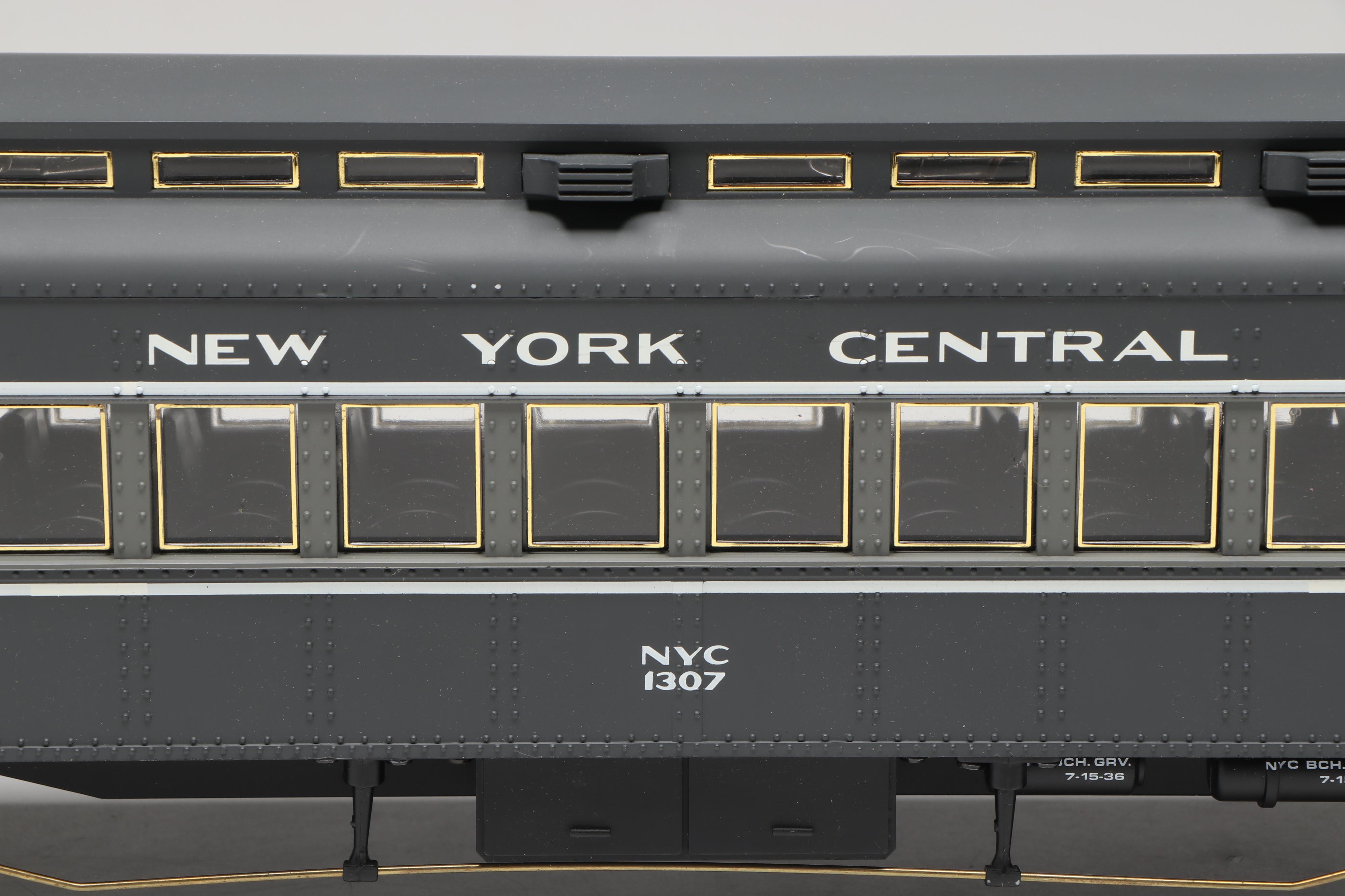 Aristo-Craft G Scale ART-31607 Passenger Car with Mail Car