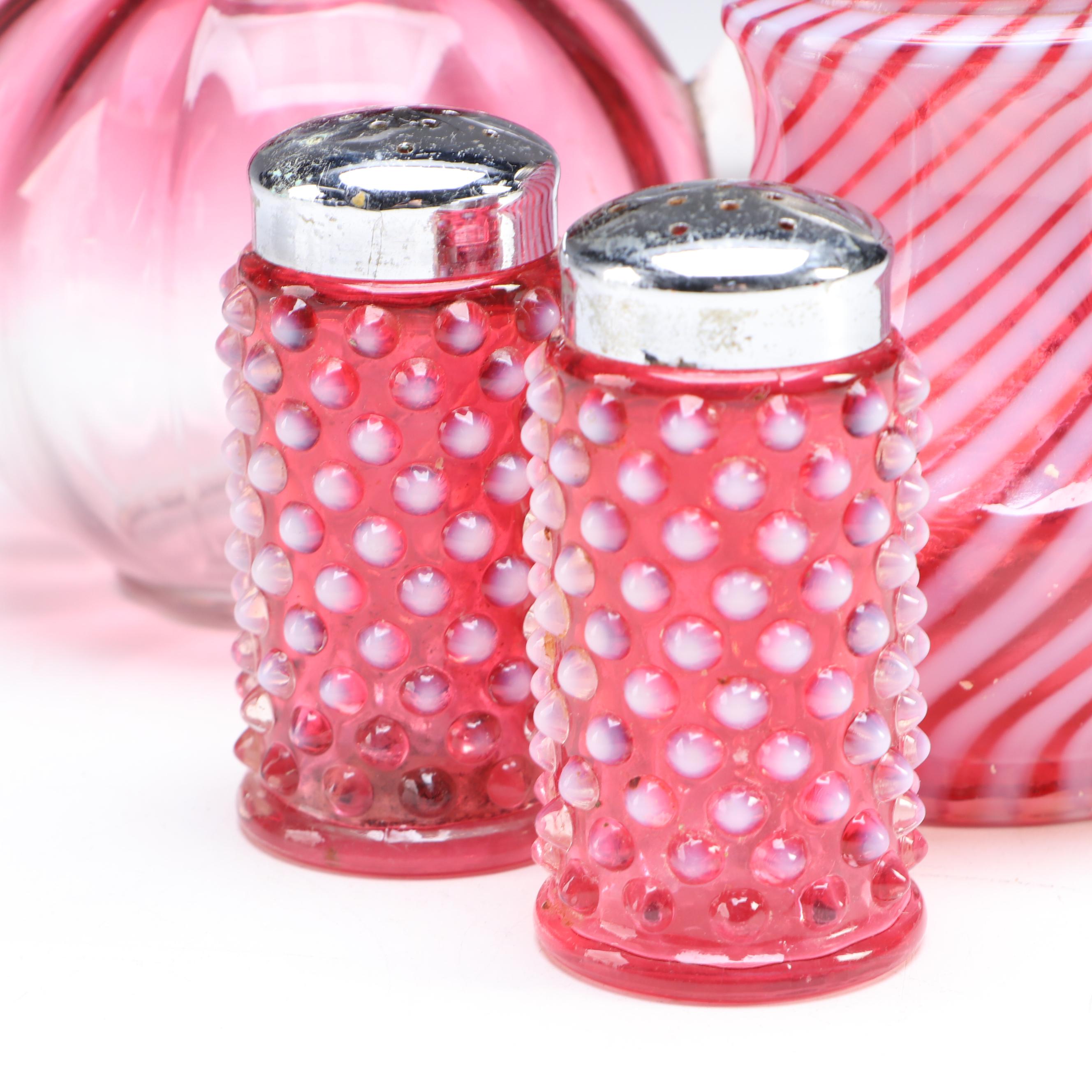 Fenton Cranberry Opalescent Glass Optic Shaker with More Table Accessories