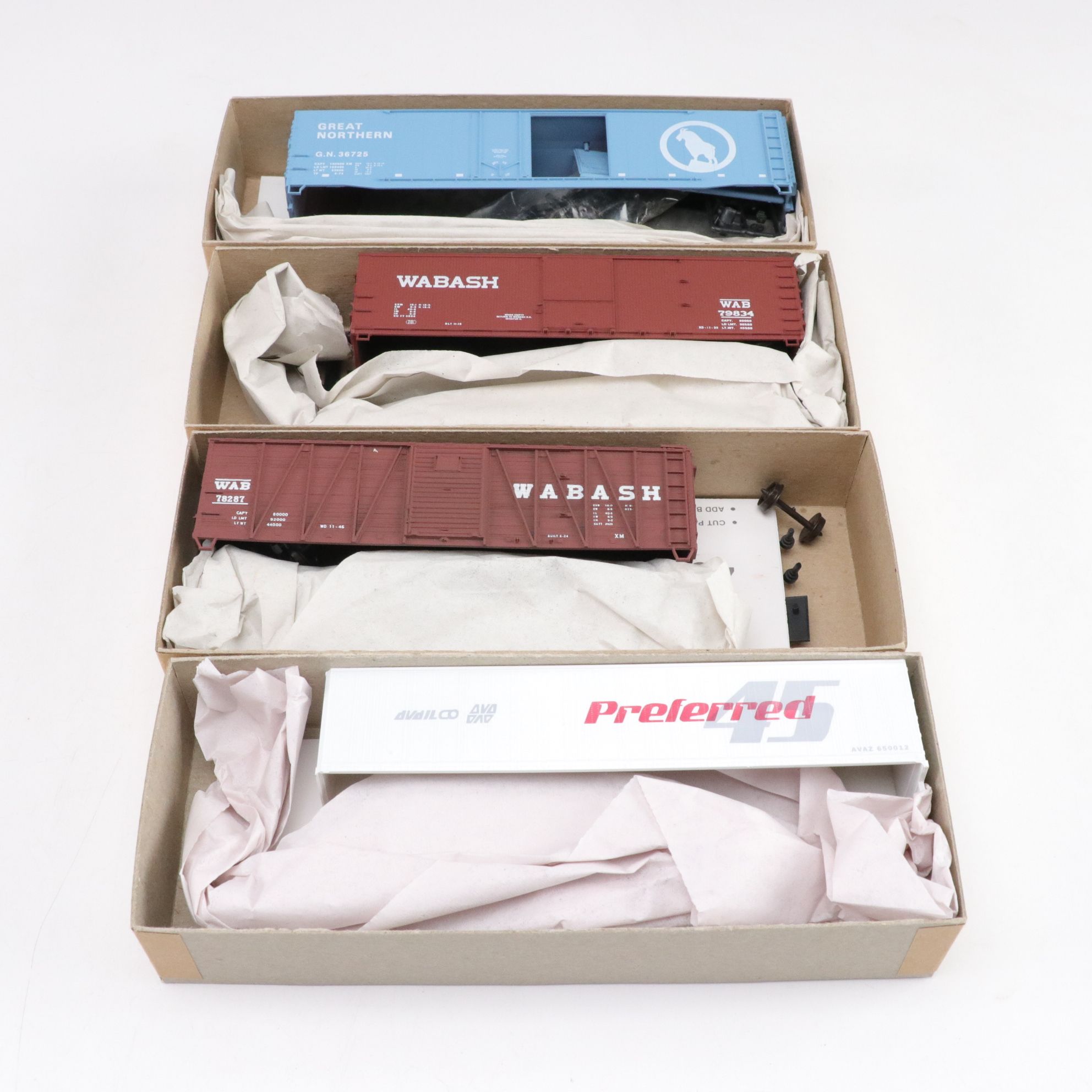 Accurail HO Scale Rock Great Northern Railway & Other Model Train Kits