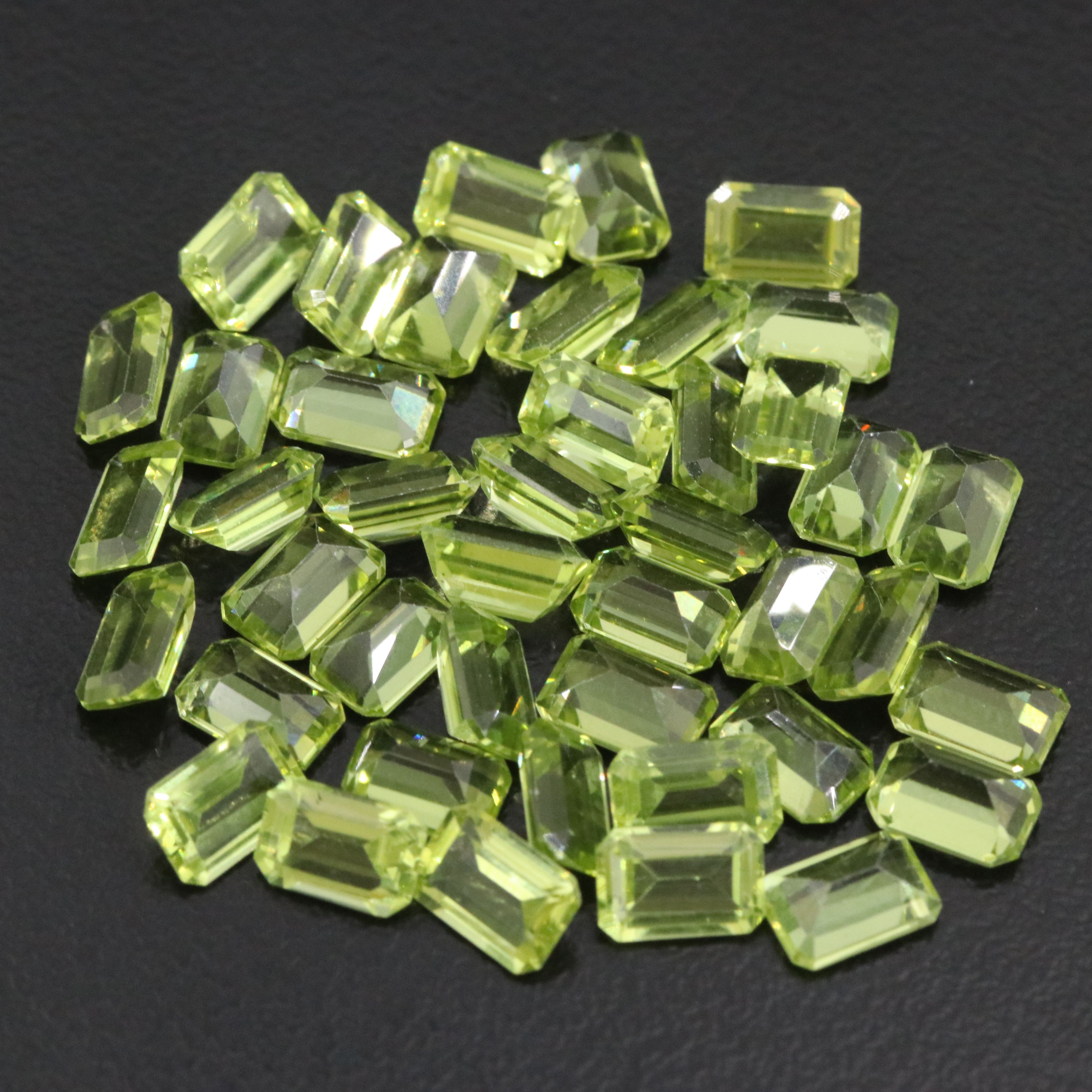 Loose 25.64 CTW Peridot Lot